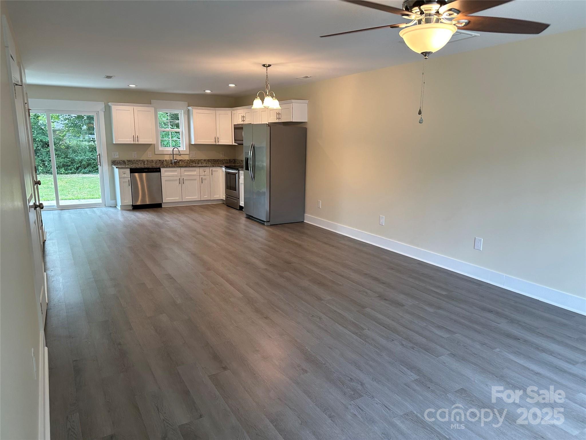 307 Messner Street Property Photo 2