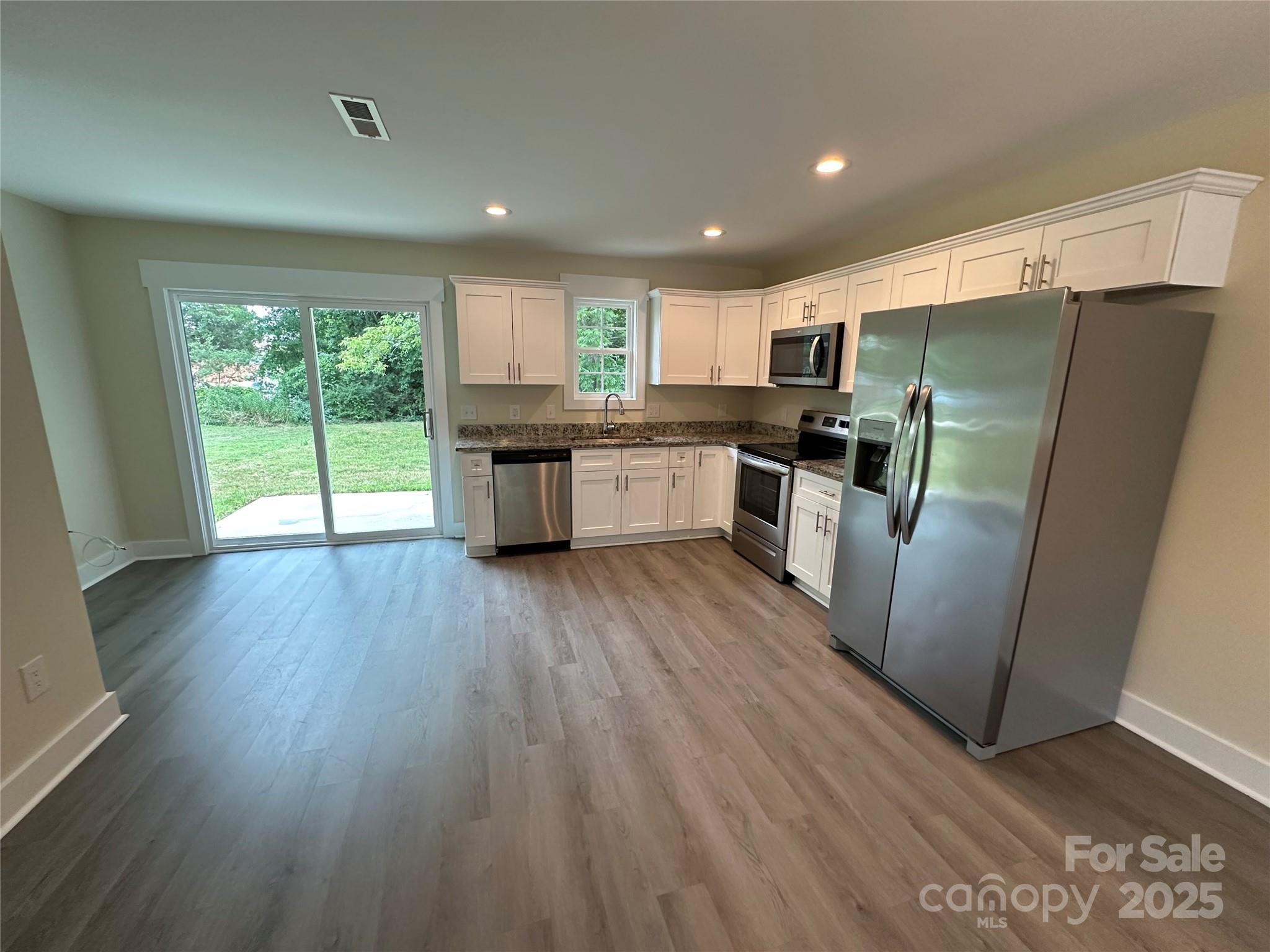 307 Messner Street Property Photo 3