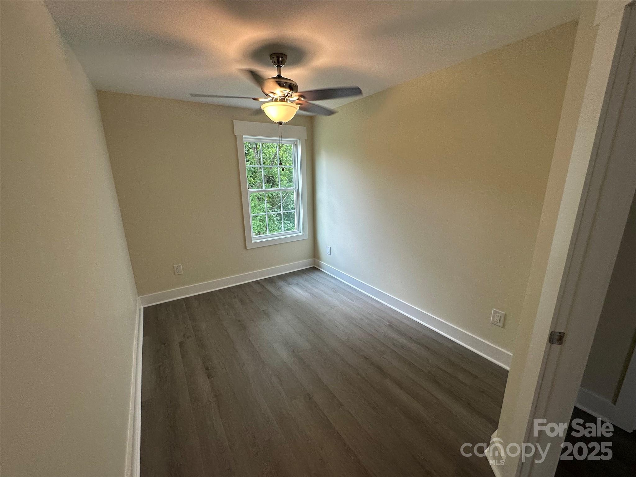 307 Messner Street Property Photo 9