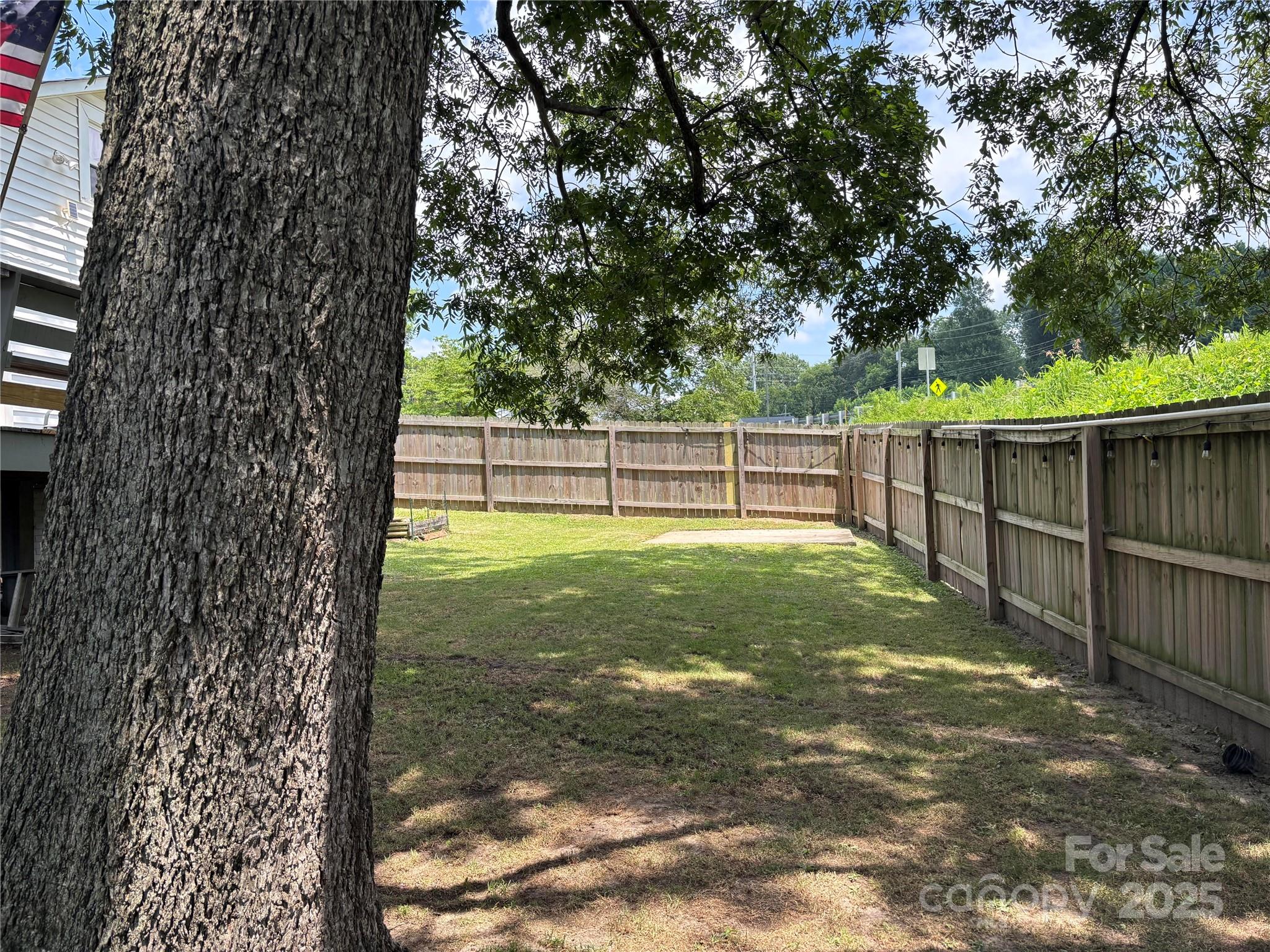715 Pine Street Property Photo 2