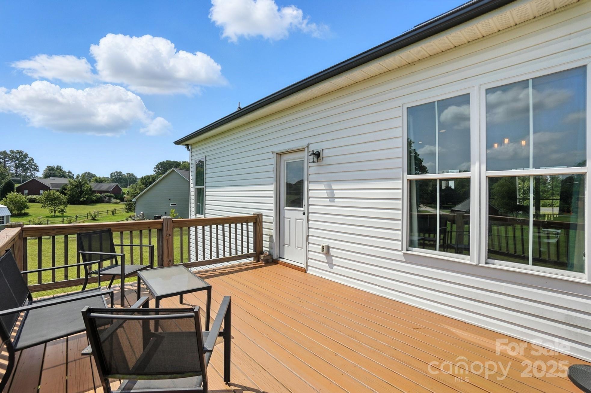 102 Royal Avenue Property Photo 38