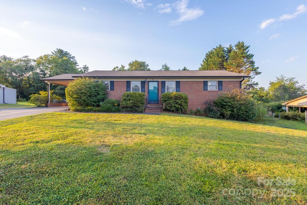 101 Hillsdale Lane Property Photo 1