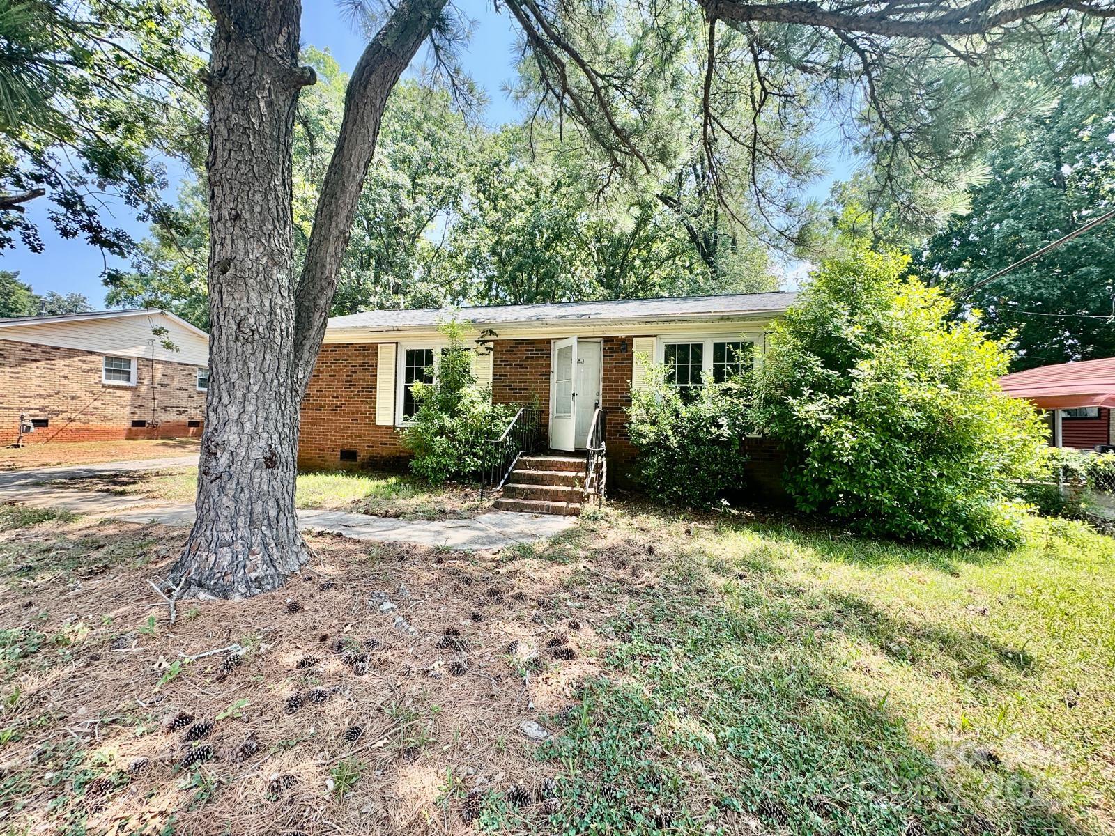 1025 S Jones Avenue Extension Property Photo 2