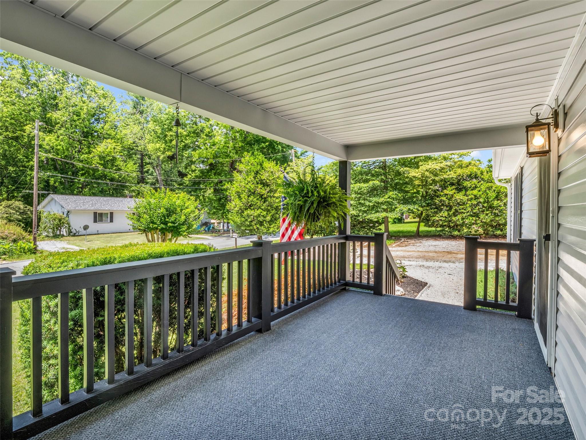 1040 Mountain View Street Property Photo 32
