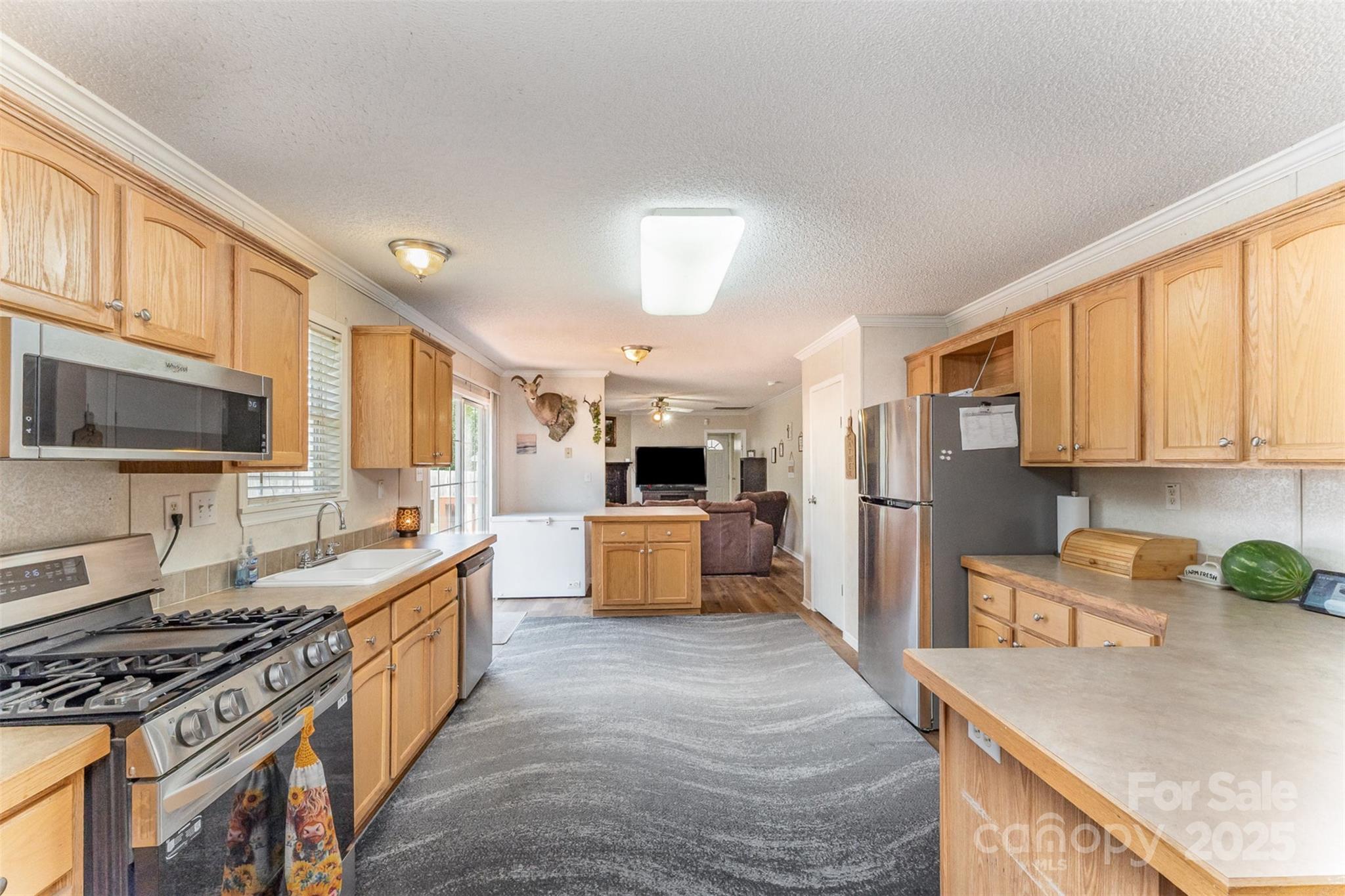 108 W Welsh Street Property Photo 11