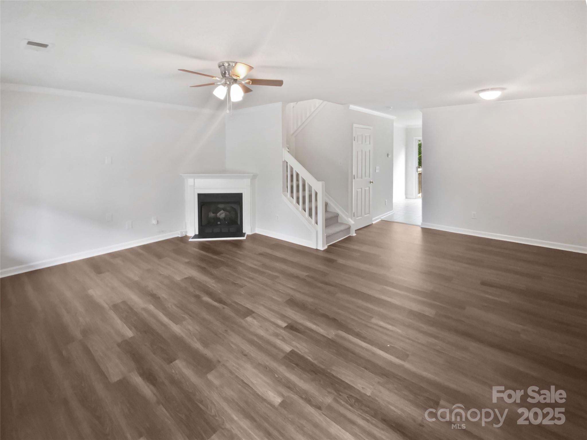 3107 Falling Rock Court Property Photo 3