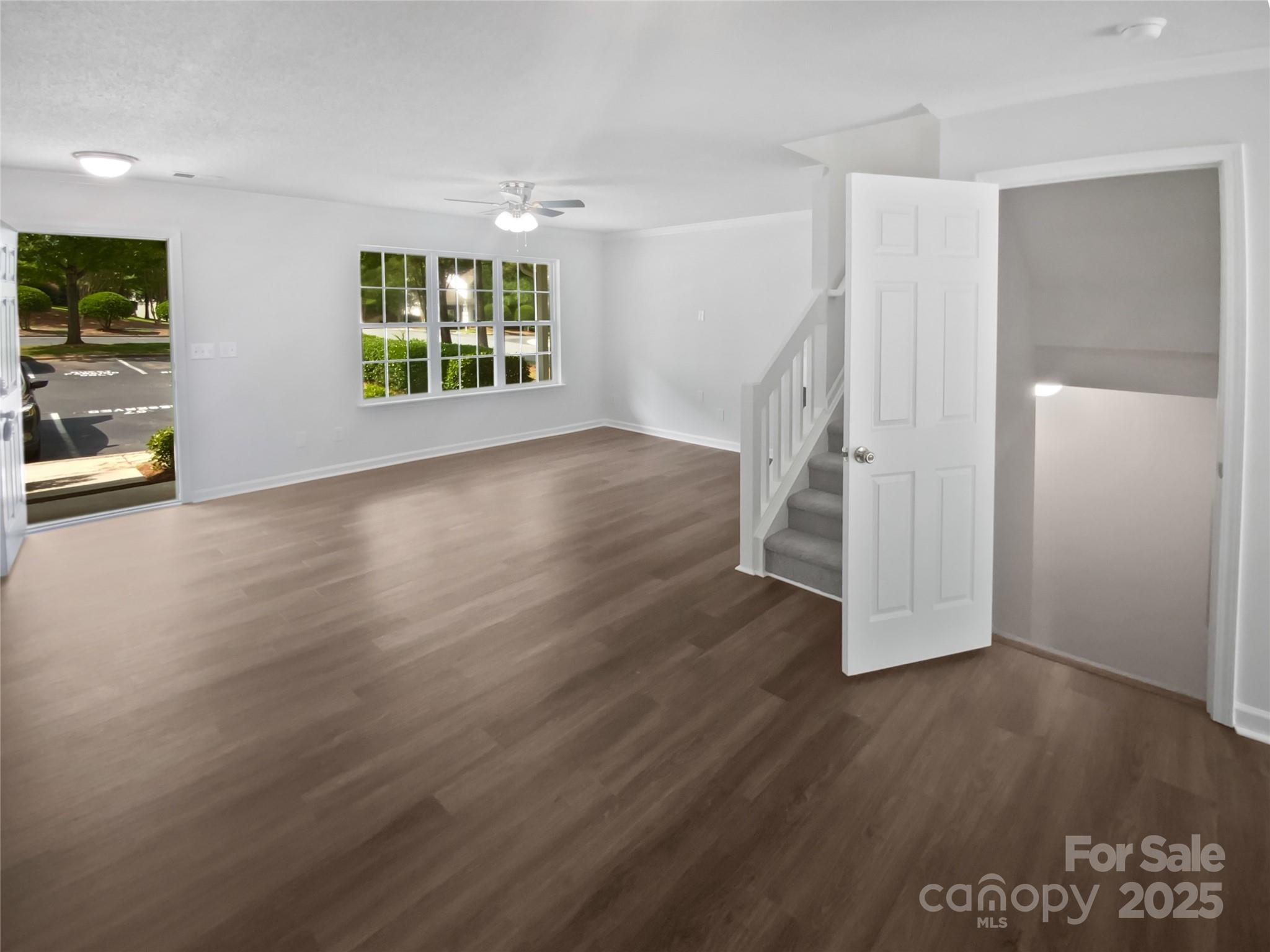 3107 Falling Rock Court Property Photo 9