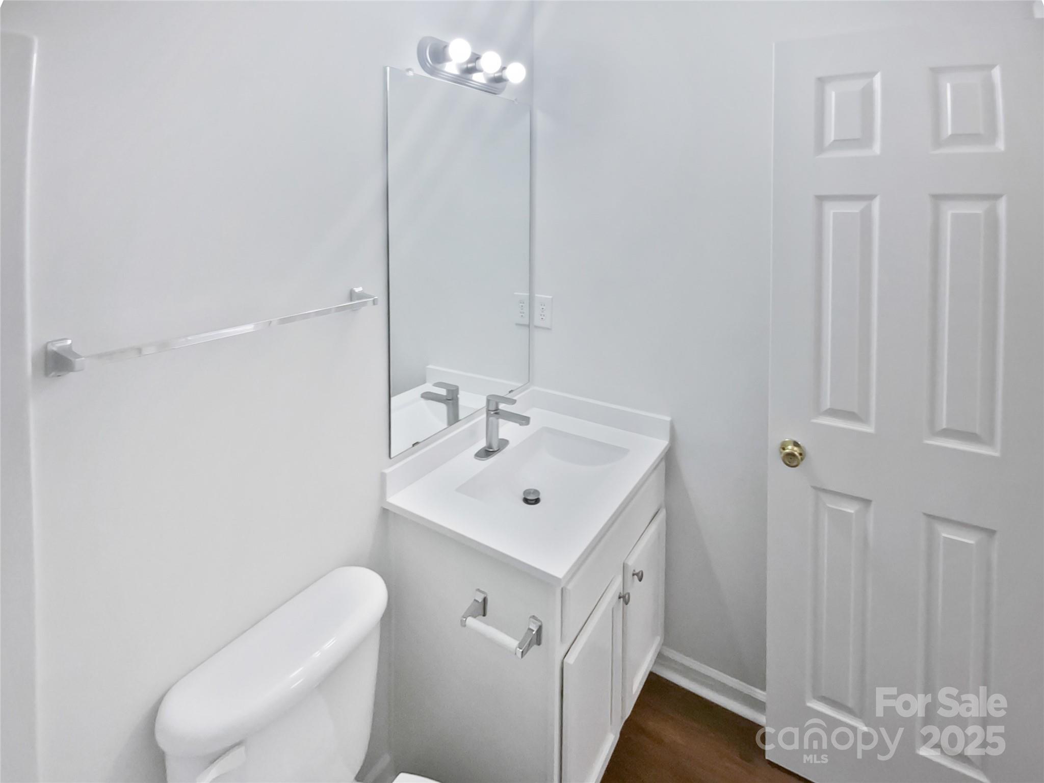 3107 Falling Rock Court Property Photo 17