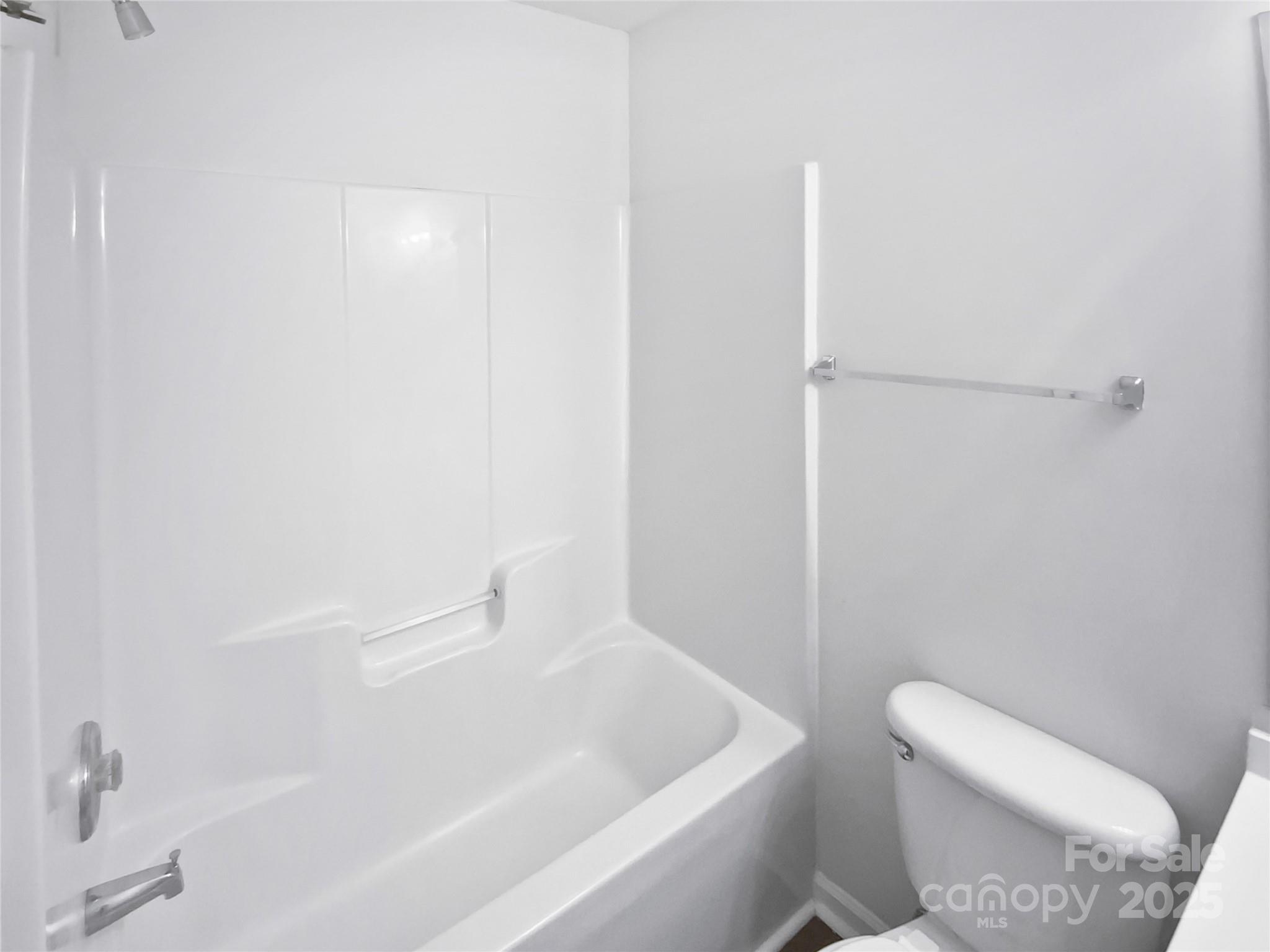 3107 Falling Rock Court Property Photo 22