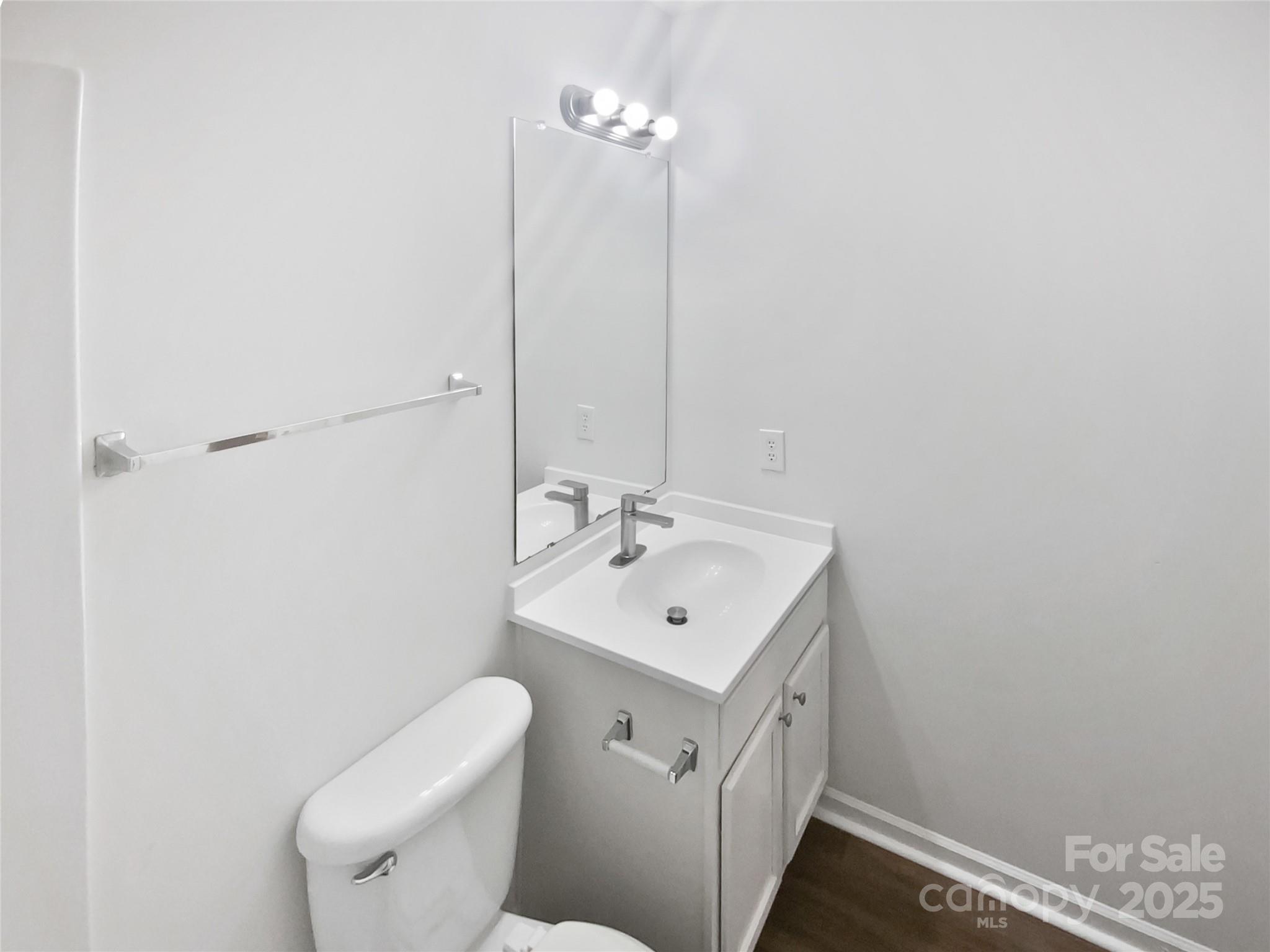 3107 Falling Rock Court Property Photo 23