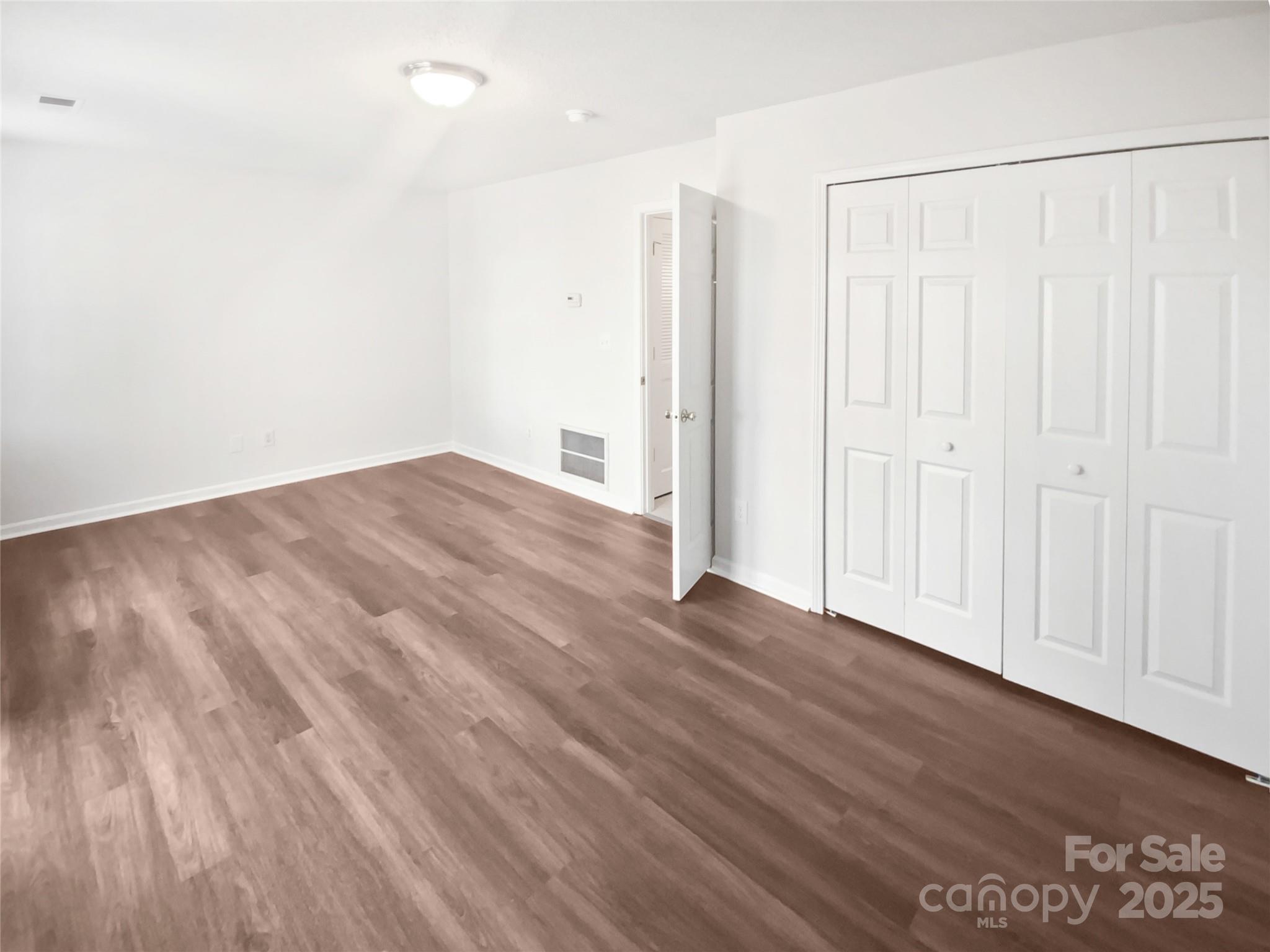3107 Falling Rock Court Property Photo 25
