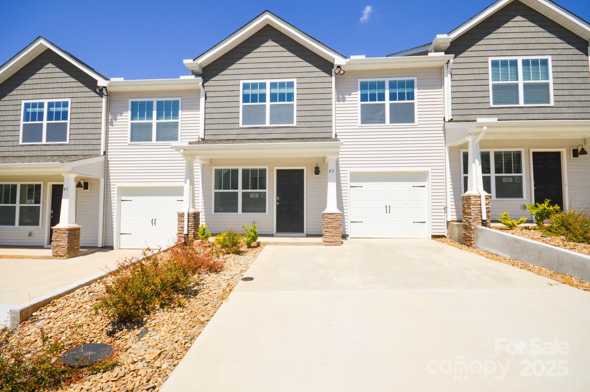 43 Cain Hollow Way