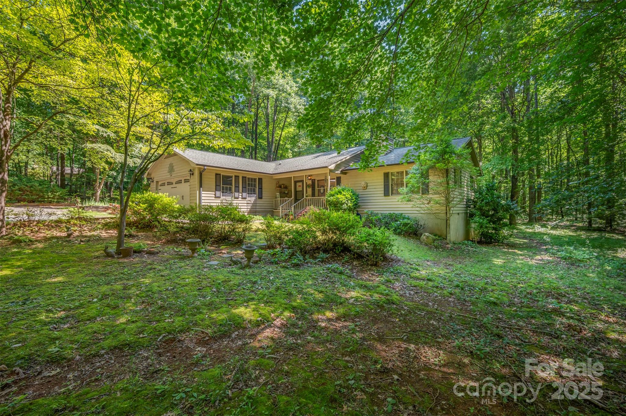 144 Beechwood Drive Property Photo 1