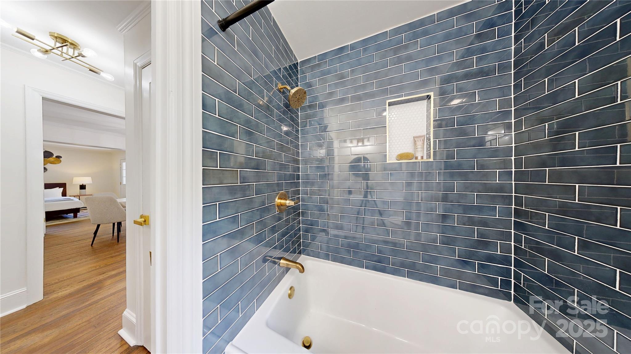 2324 Amesbury Avenue Property Photo 18