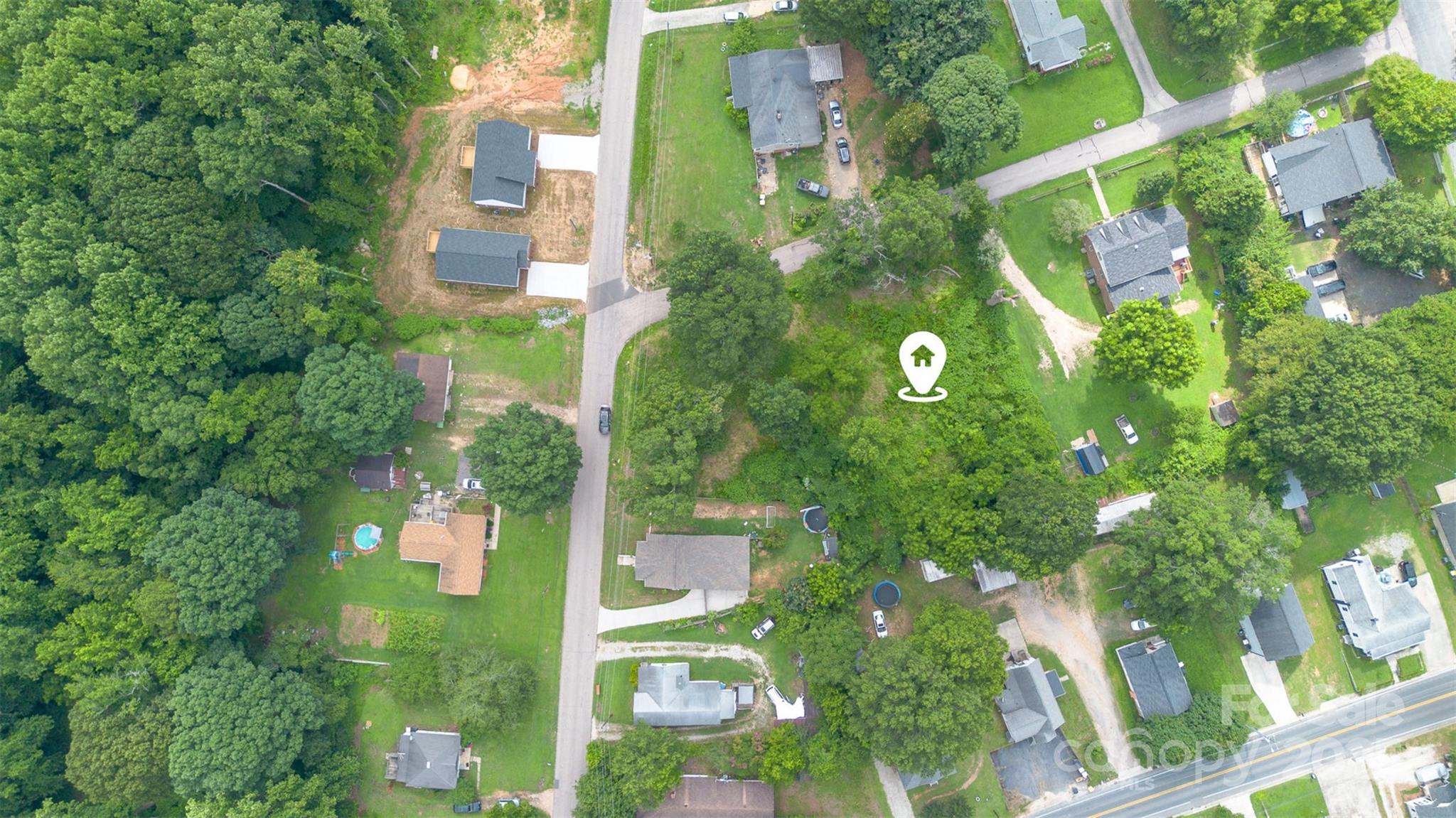 1013 Elm Street Property Photo 6