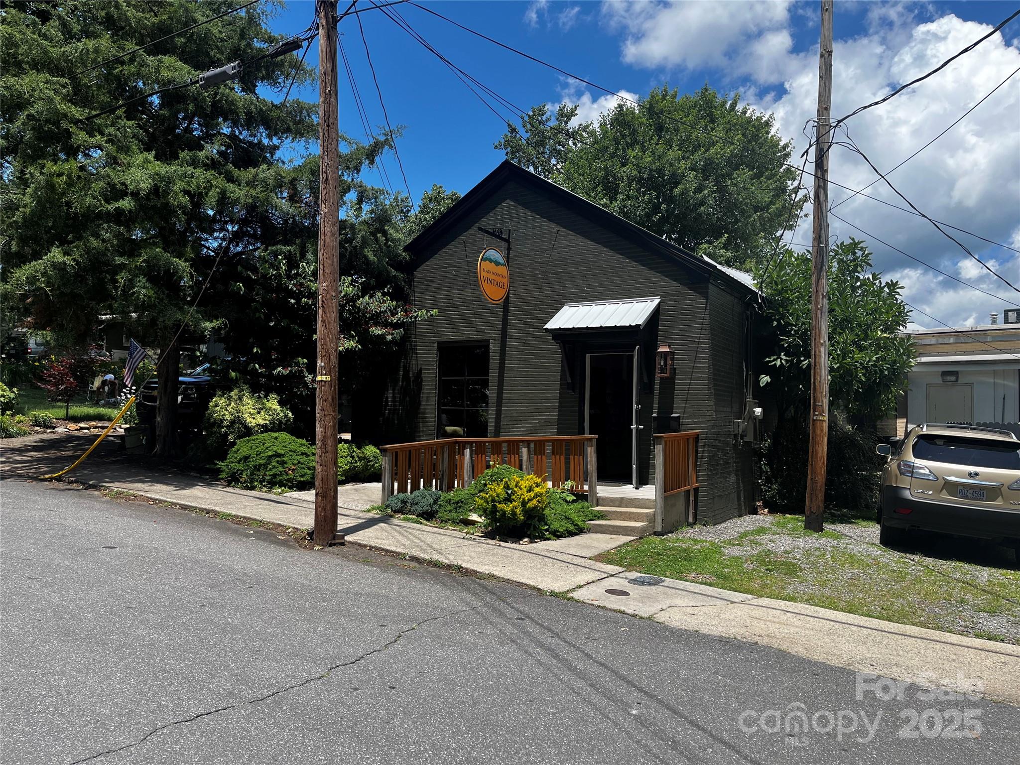 104 Church Street Property Photo 4