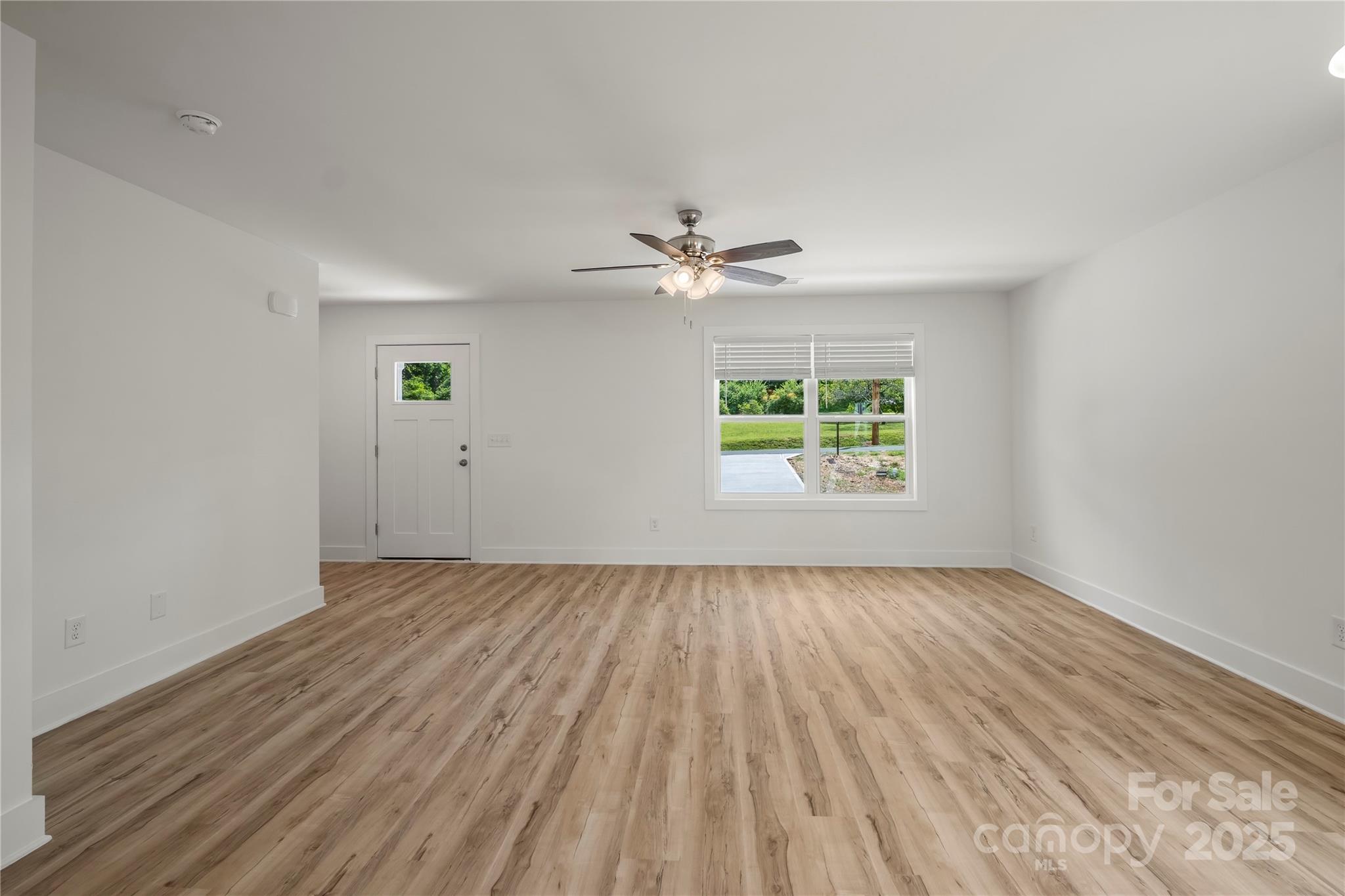 207 S Slack Street Property Photo 10