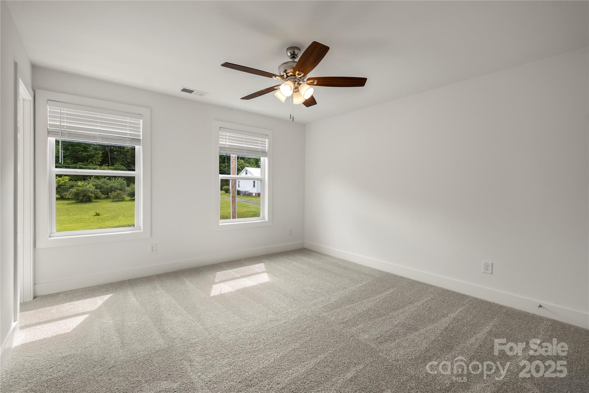 207 S Slack Street Property Photo 15