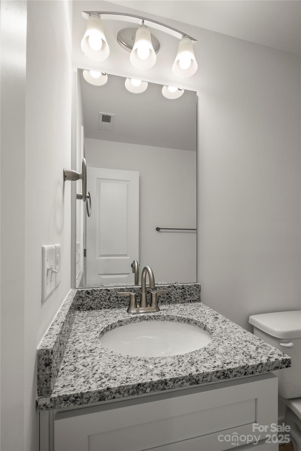 207 S Slack Street Property Photo 24