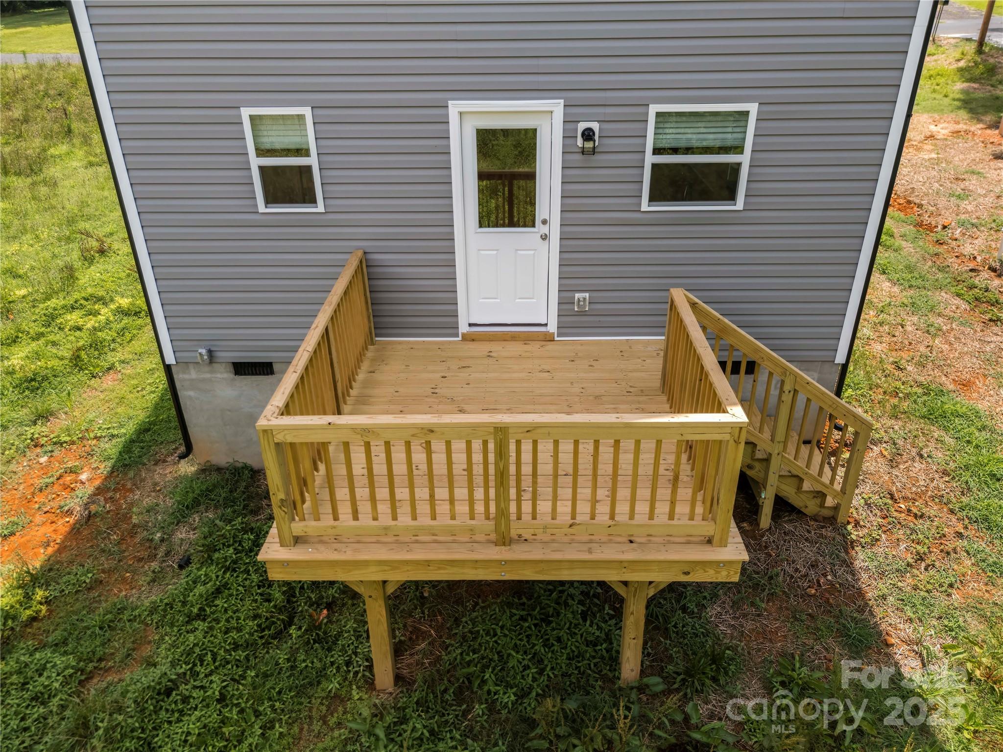 207 S Slack Street Property Photo 28