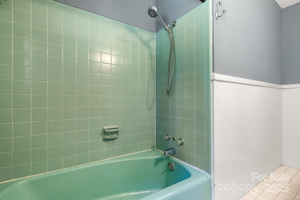 3724 Tadlock Road Property Photo 17