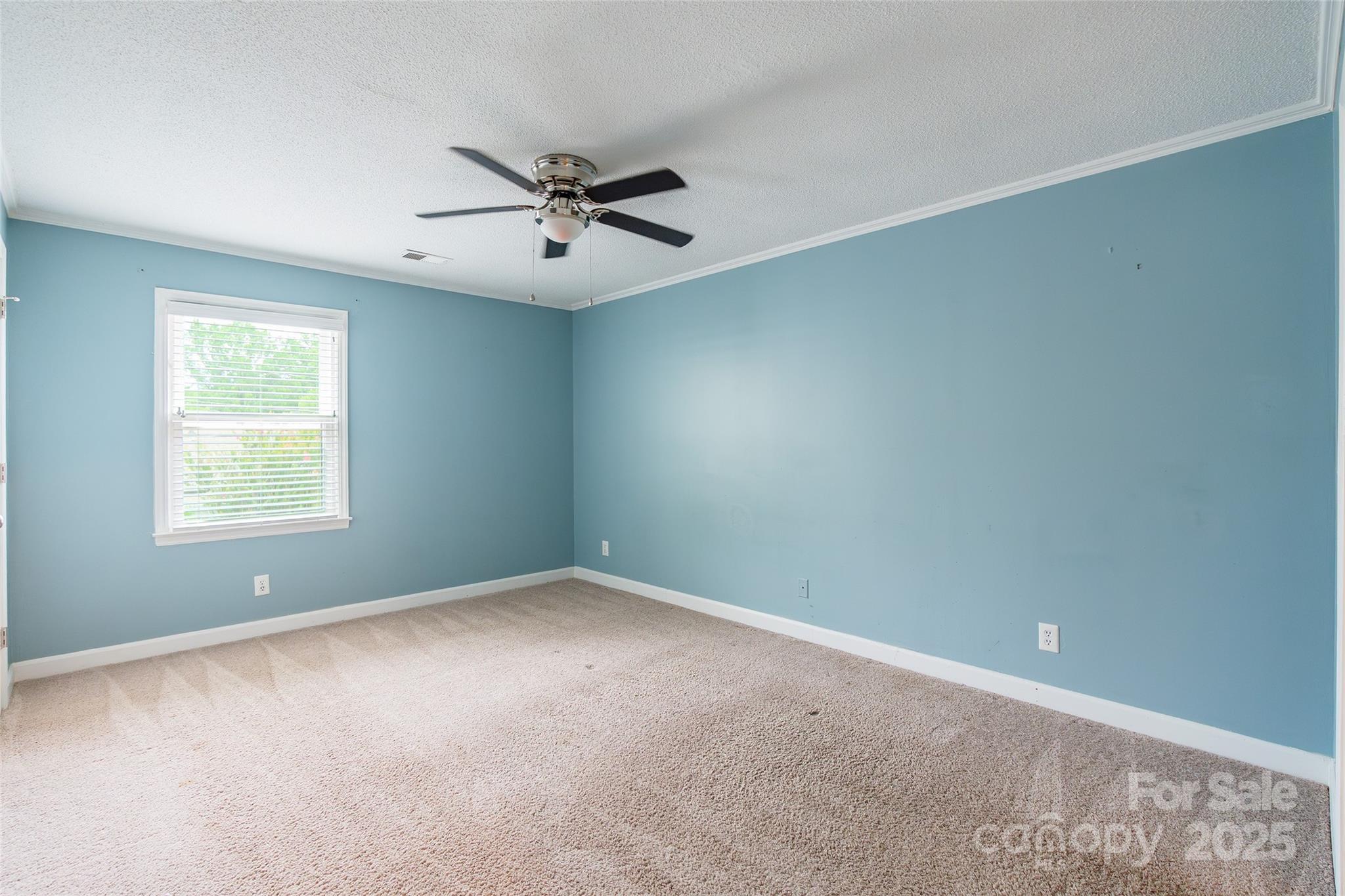 1806 Ebenezer Road E Property Photo 12