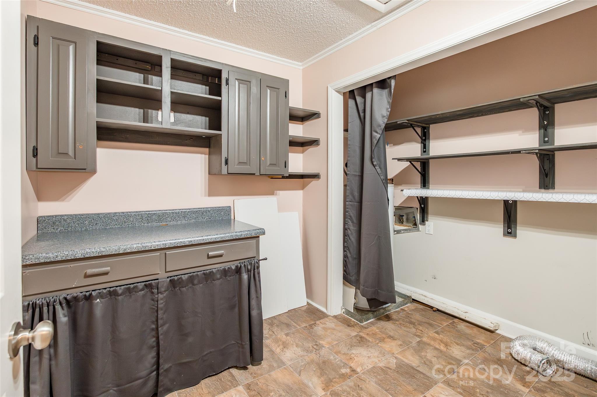 1806 Ebenezer Road E Property Photo 19