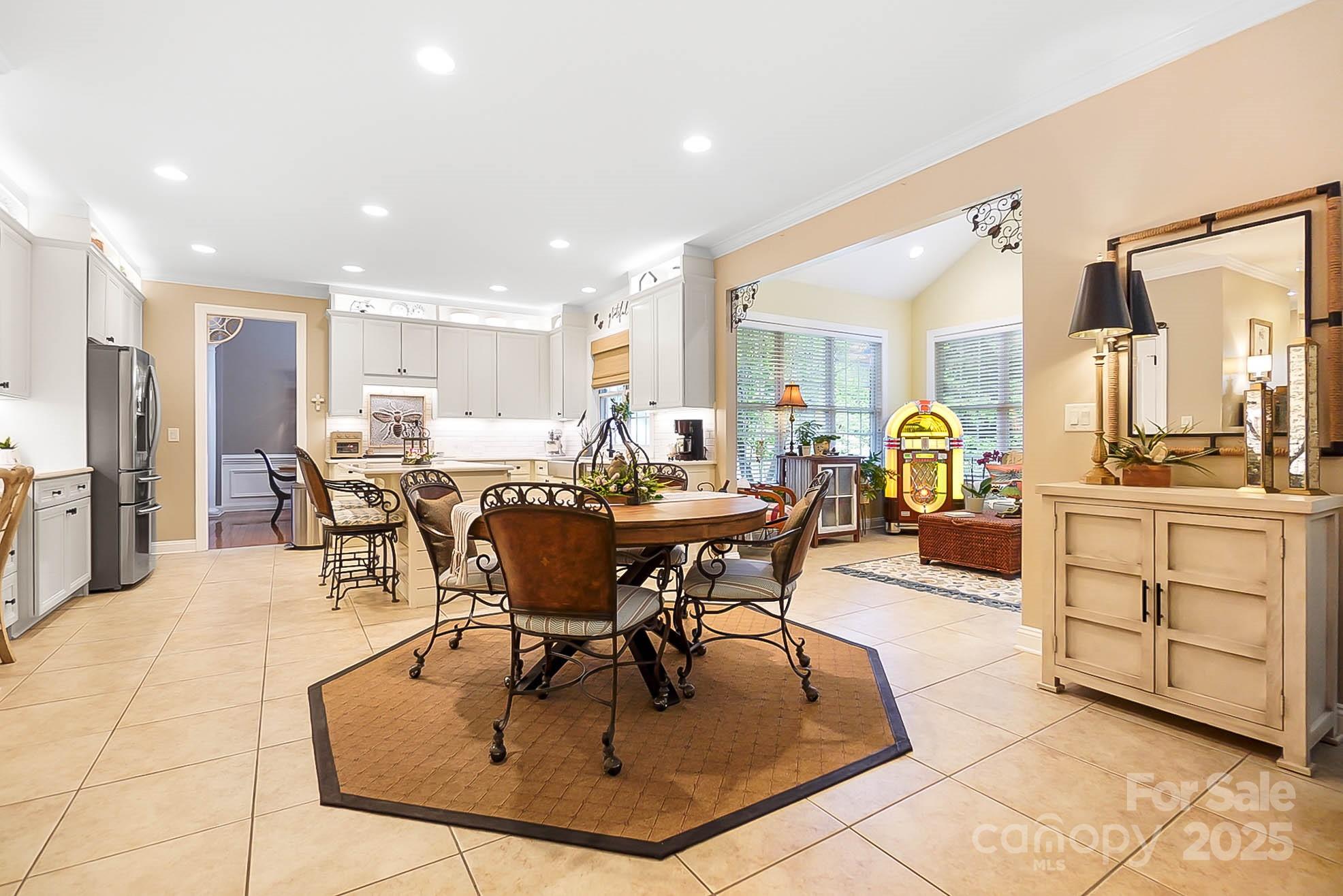 15933 Glen Miro Drive Property Photo 6
