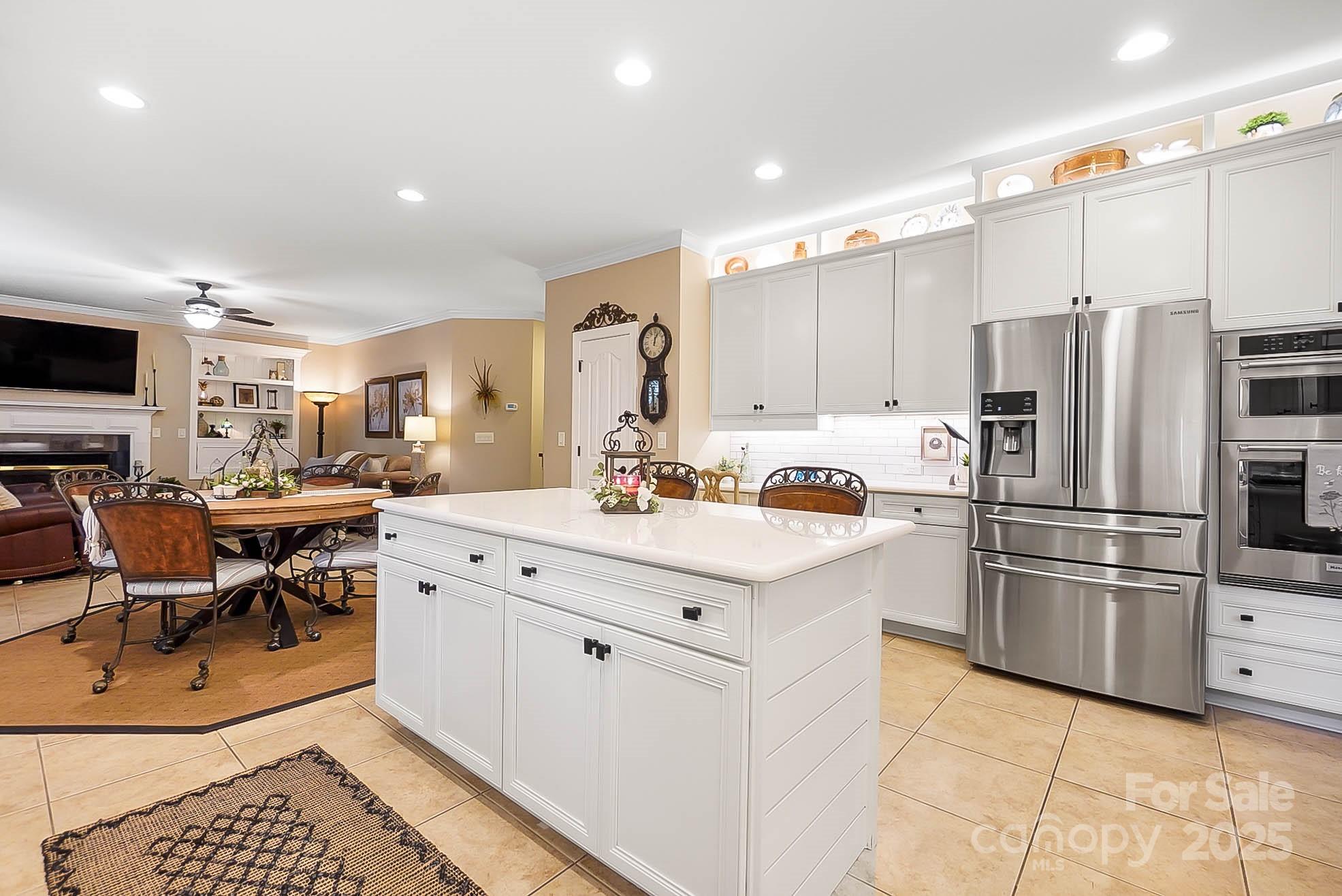 15933 Glen Miro Drive Property Photo 23