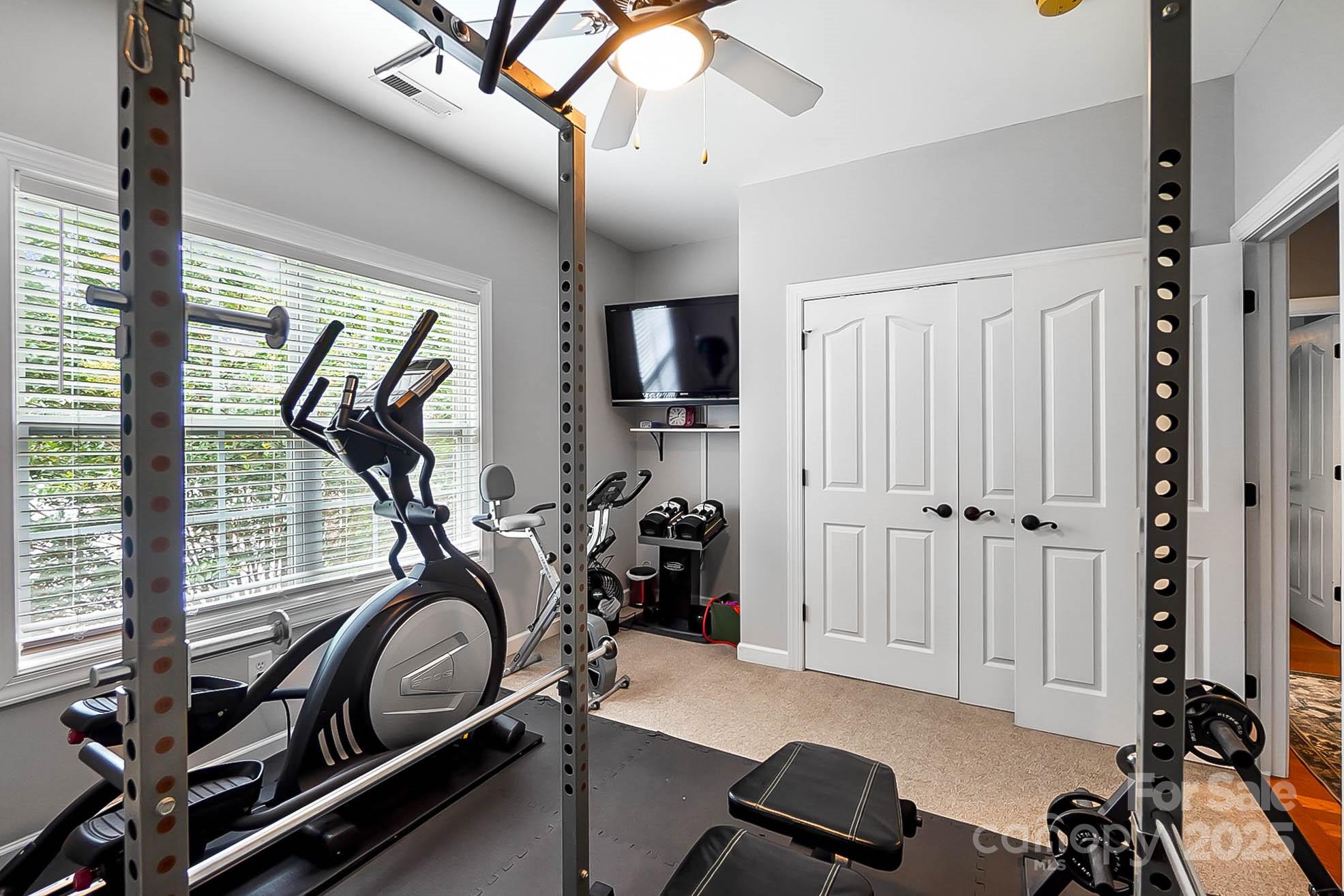 15933 Glen Miro Drive Property Photo 37