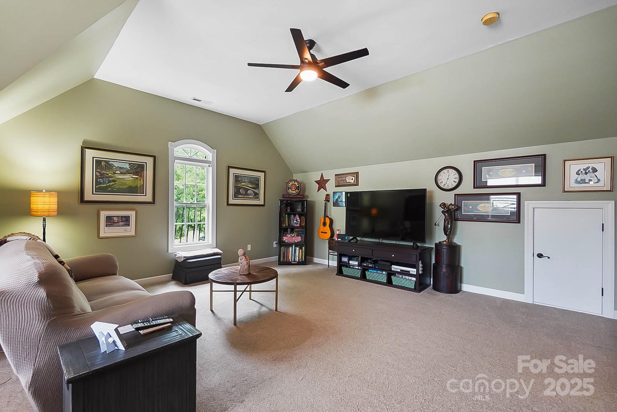 15933 Glen Miro Drive Property Photo 39