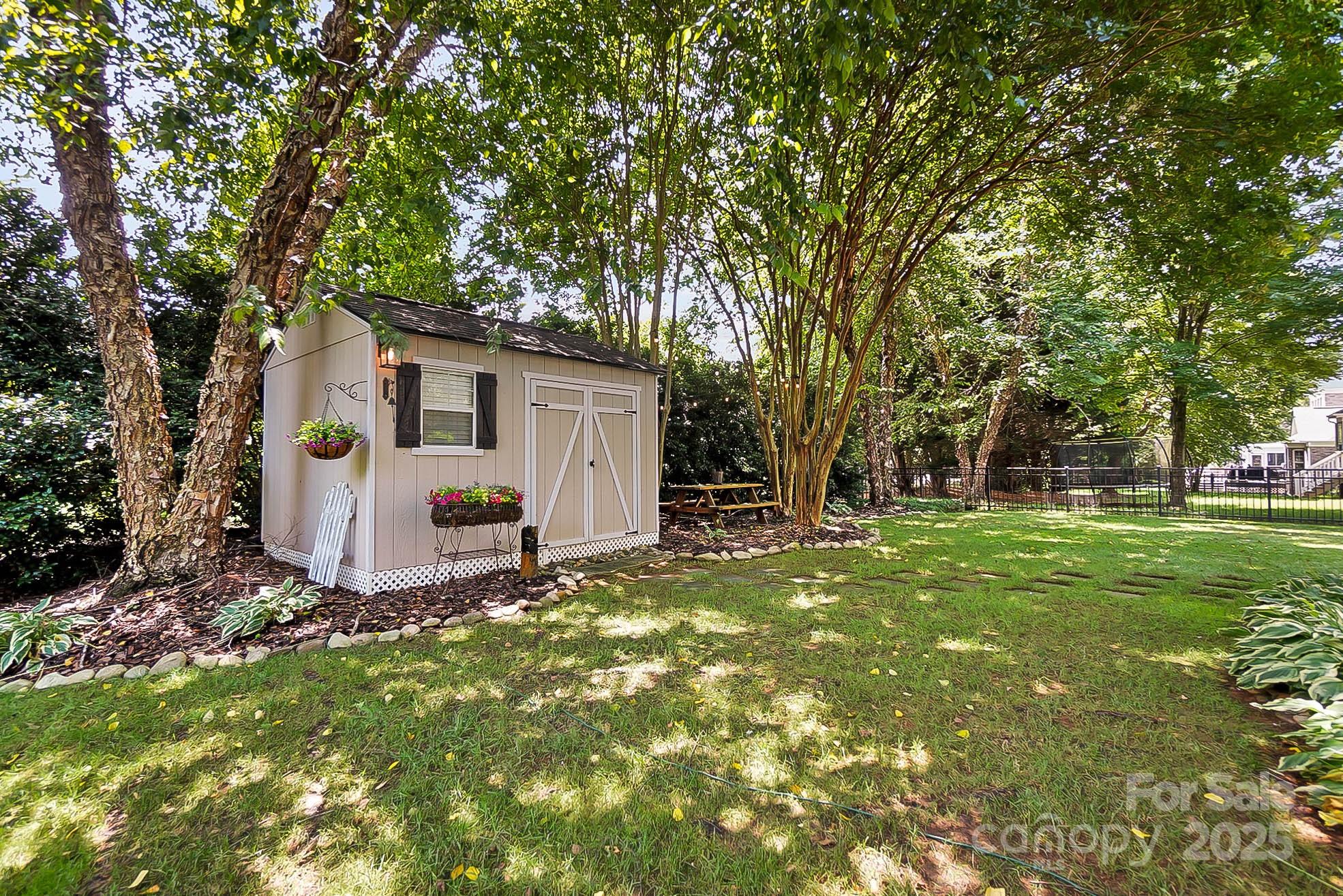 15933 Glen Miro Drive Property Photo 45