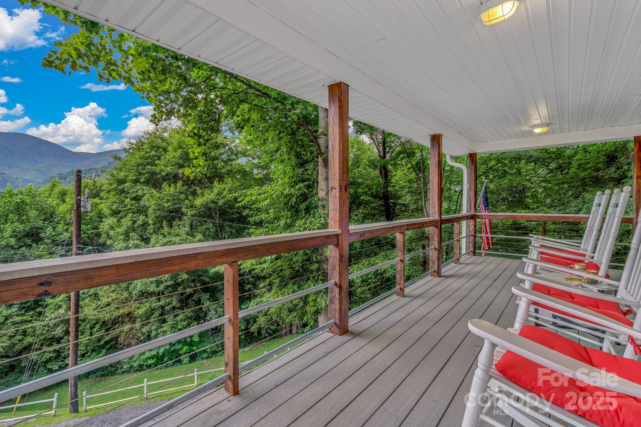 535 Rocky Top Road Property Photo 3