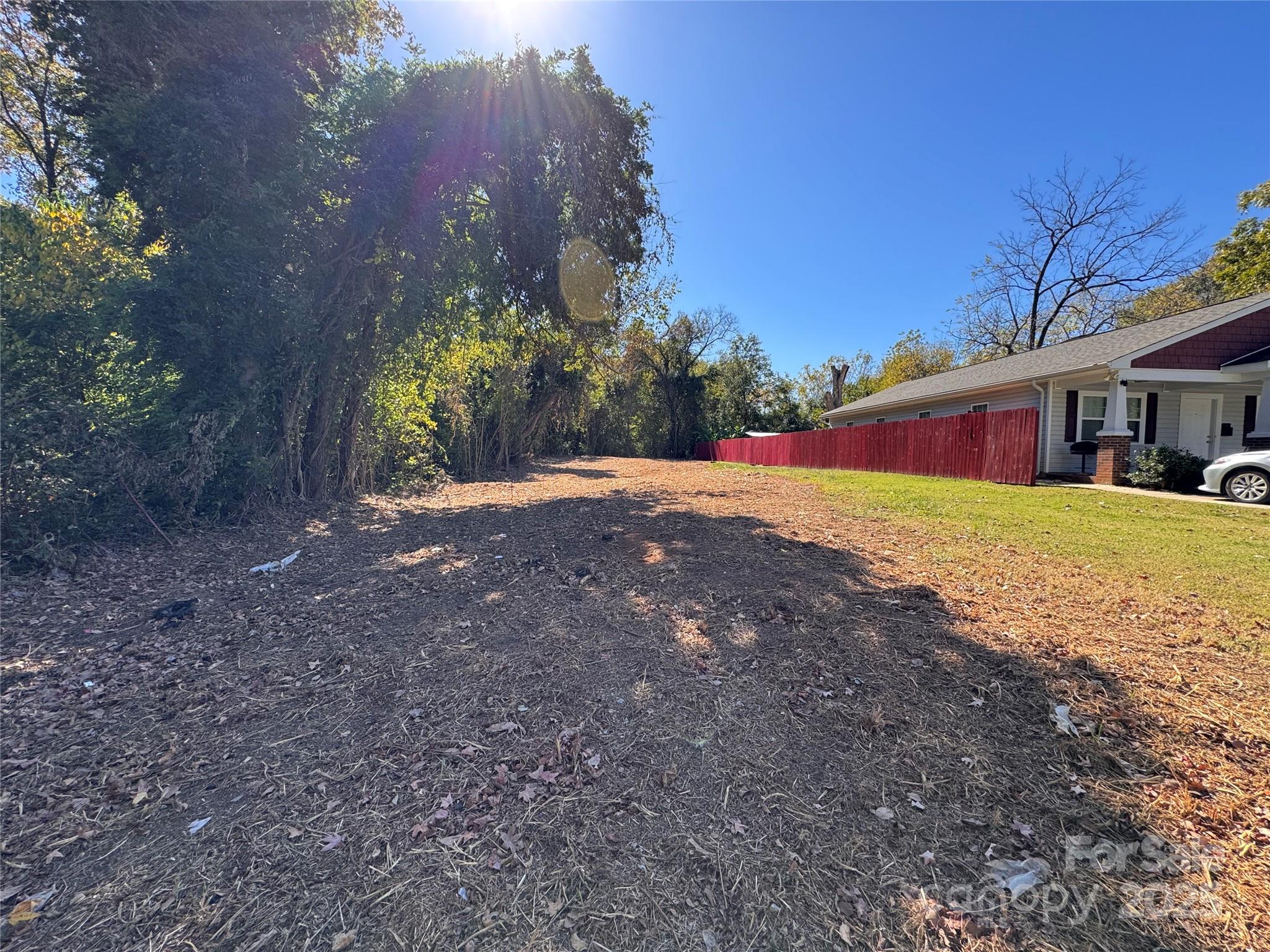 3017 Melita Avenue Property Photo 3