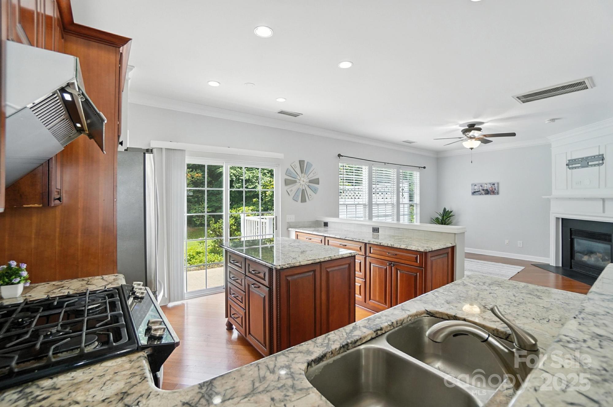 6622 Beverly Springs Drive Property Photo 11