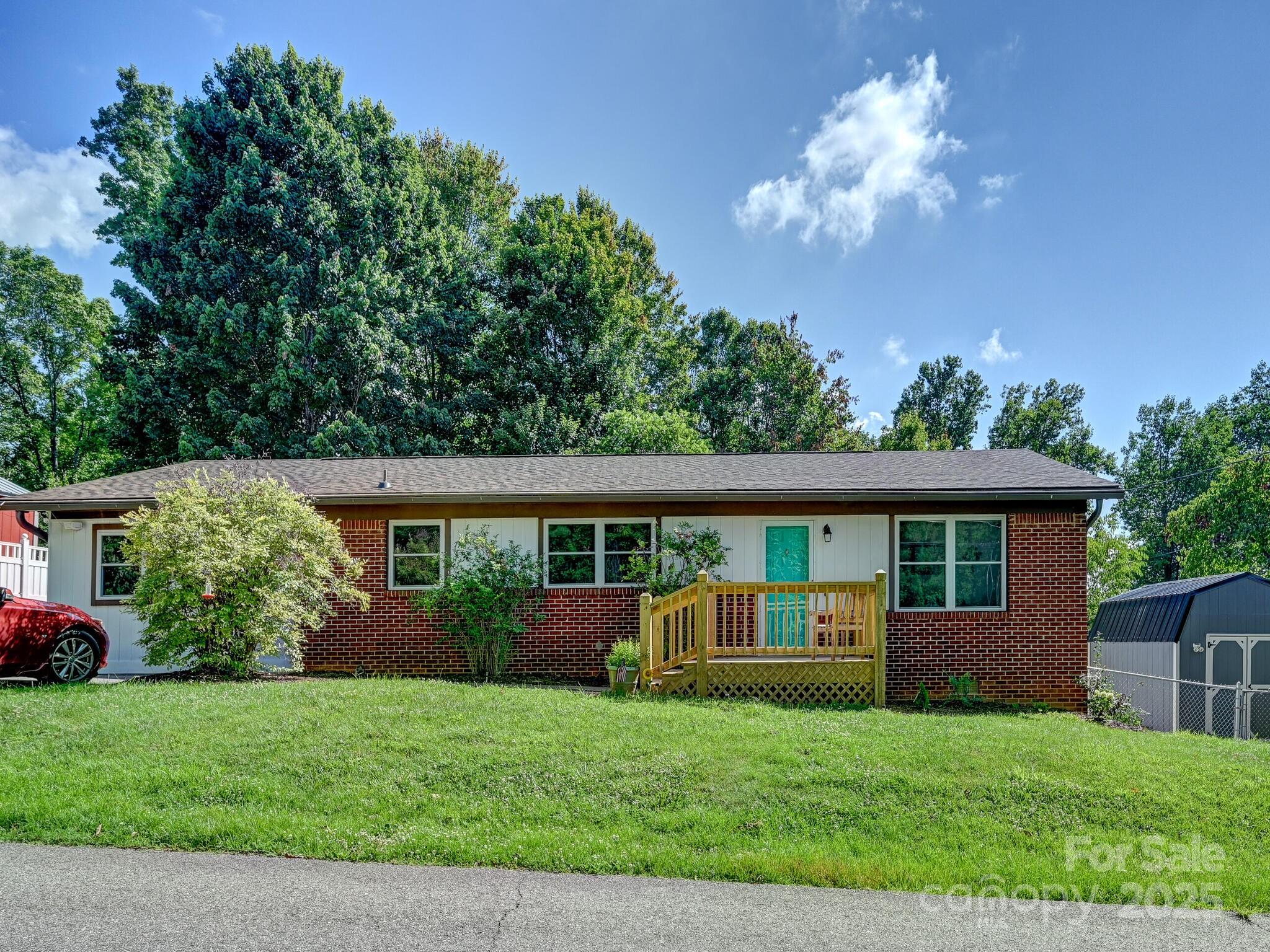 85 Pine Ridge Road Property Photo 1
