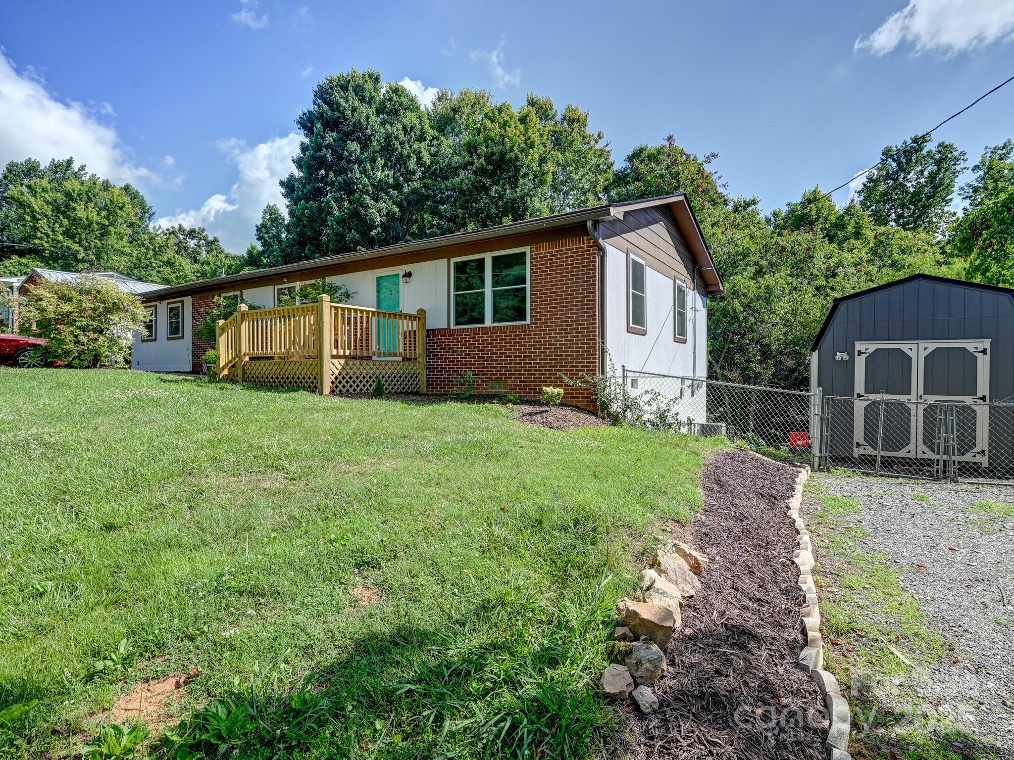 85 Pine Ridge Road Property Photo 3