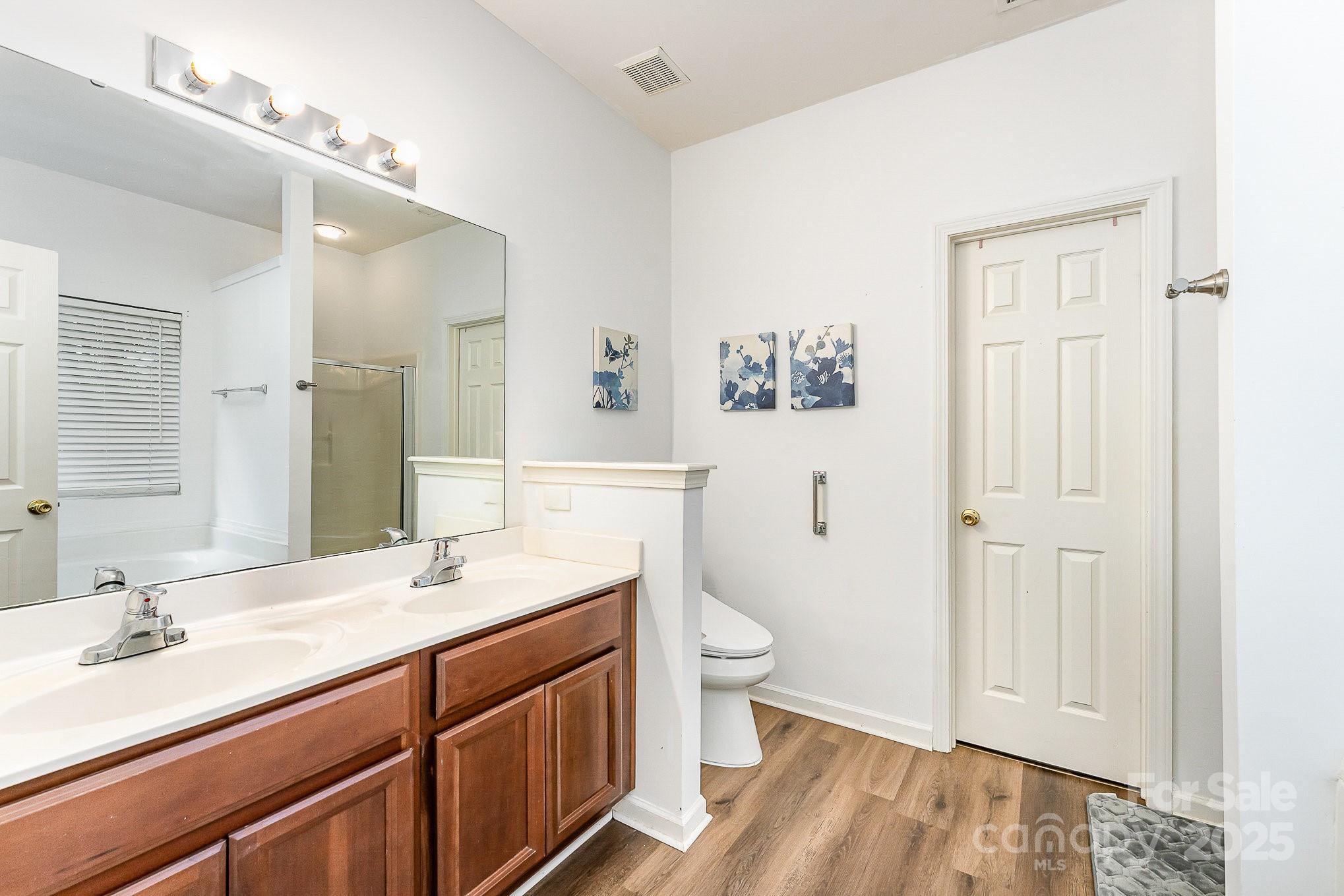 7207 Oakwinds Court Property Photo 14