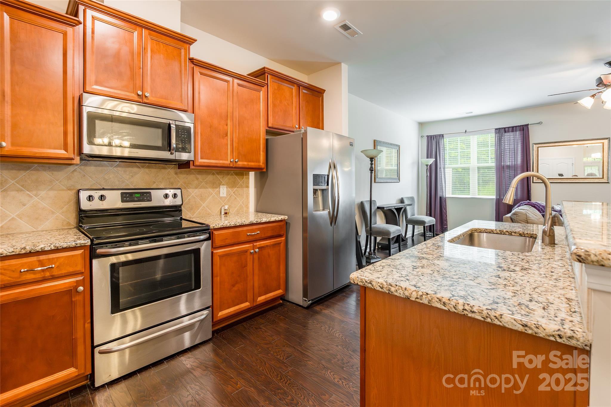 2784 Sawbridge Lane Property Photo 9