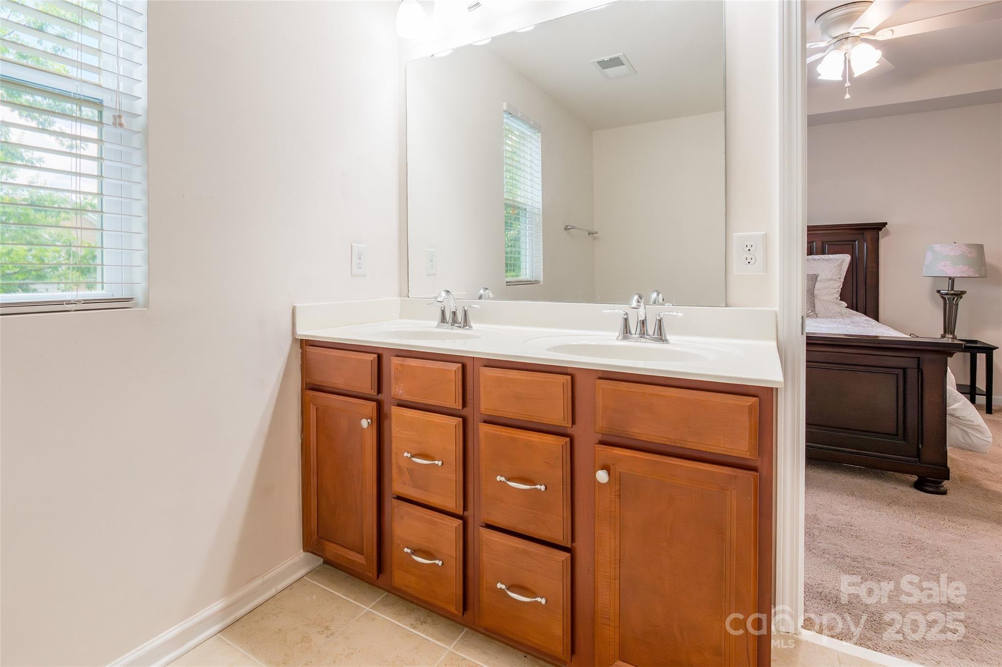 2784 Sawbridge Lane Property Photo 23
