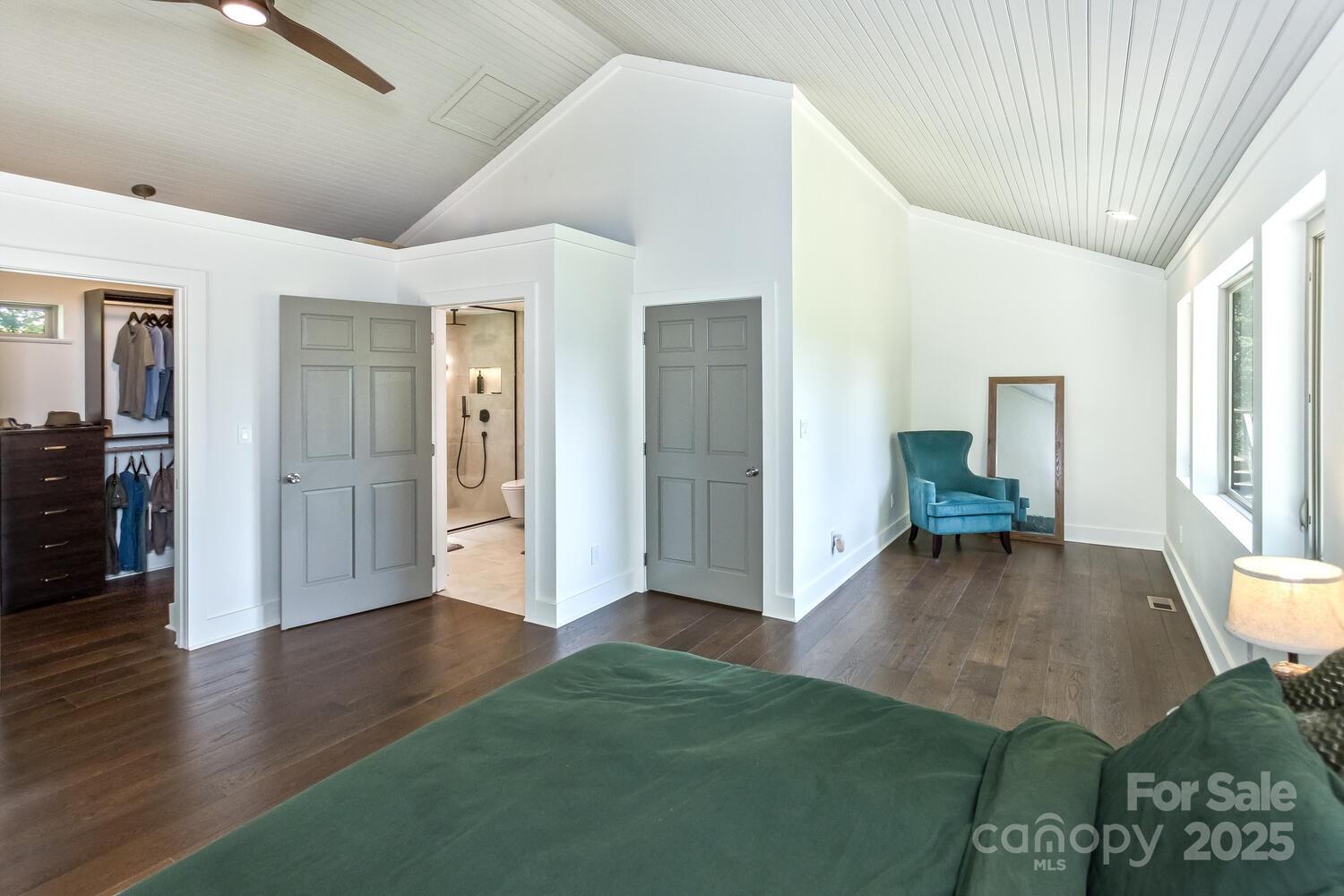 126 And 111 Visionview Way Property Photo 11