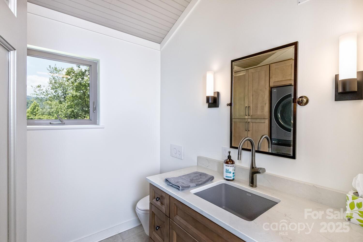 126 And 111 Visionview Way Property Photo 15