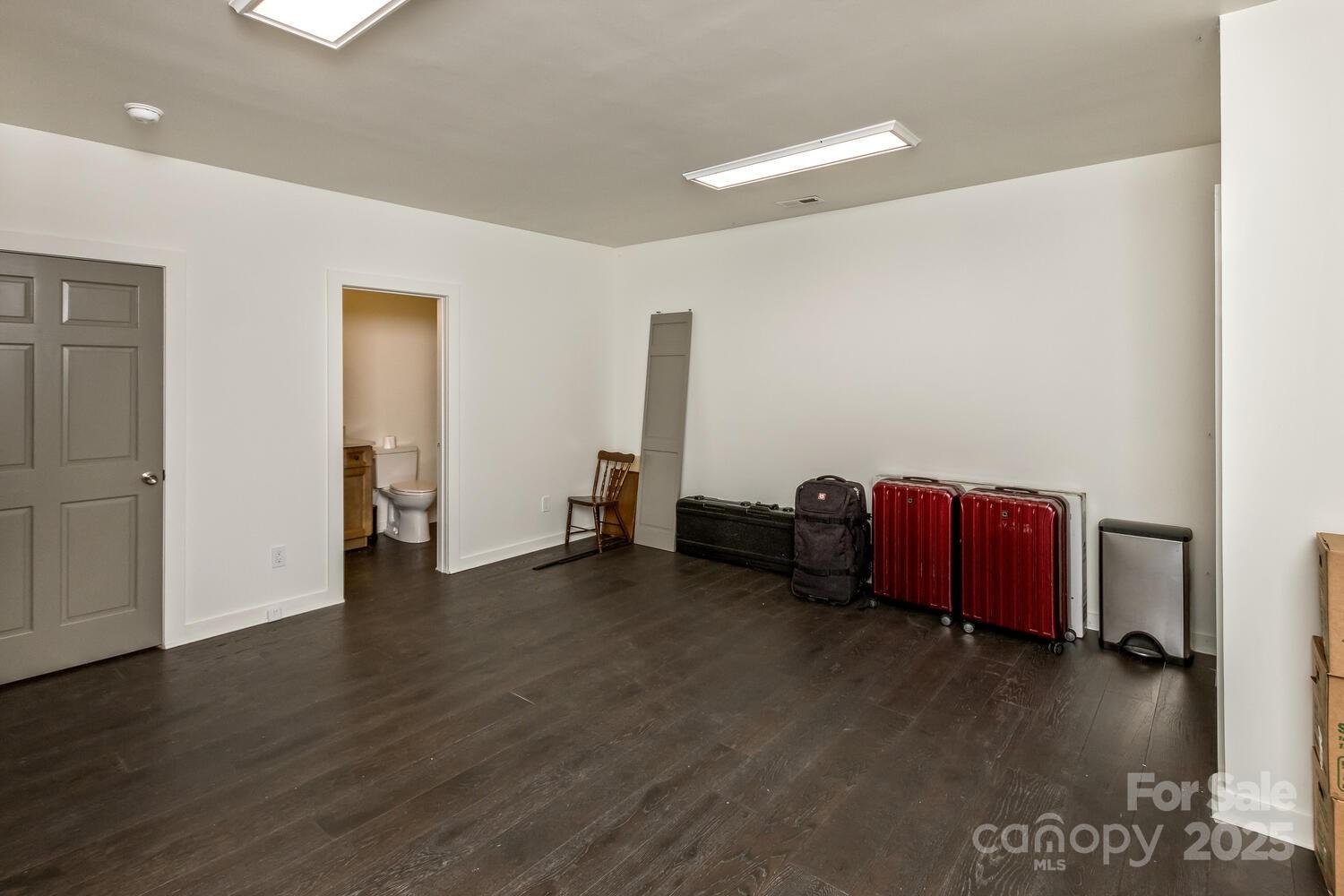 126 And 111 Visionview Way Property Photo 16