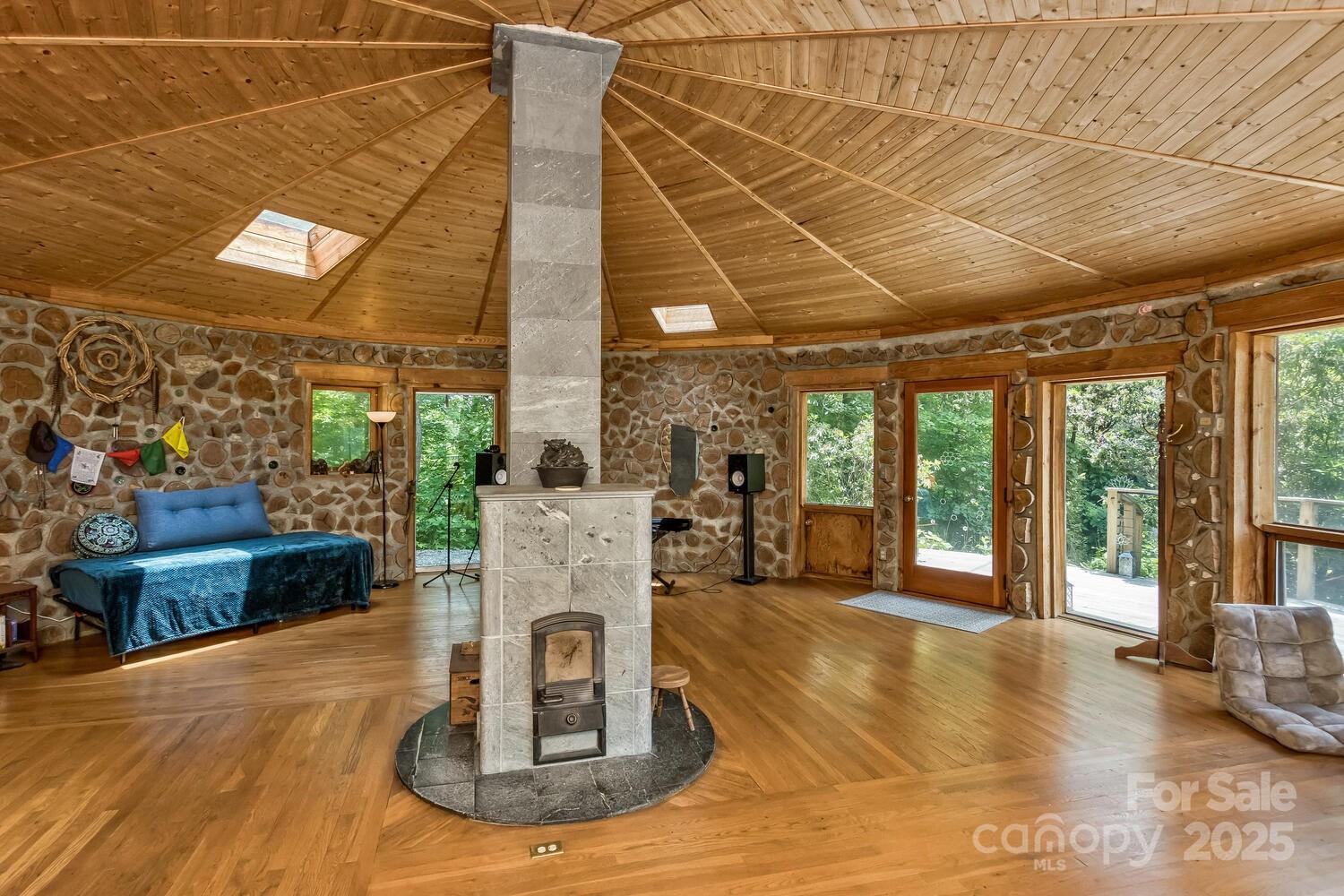 126 And 111 Visionview Way Property Photo 27