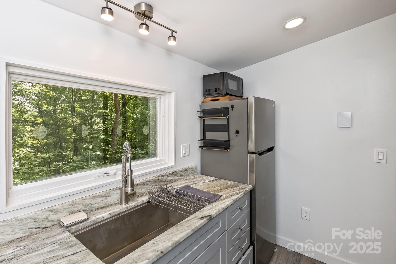 126 And 111 Visionview Way Property Photo 30