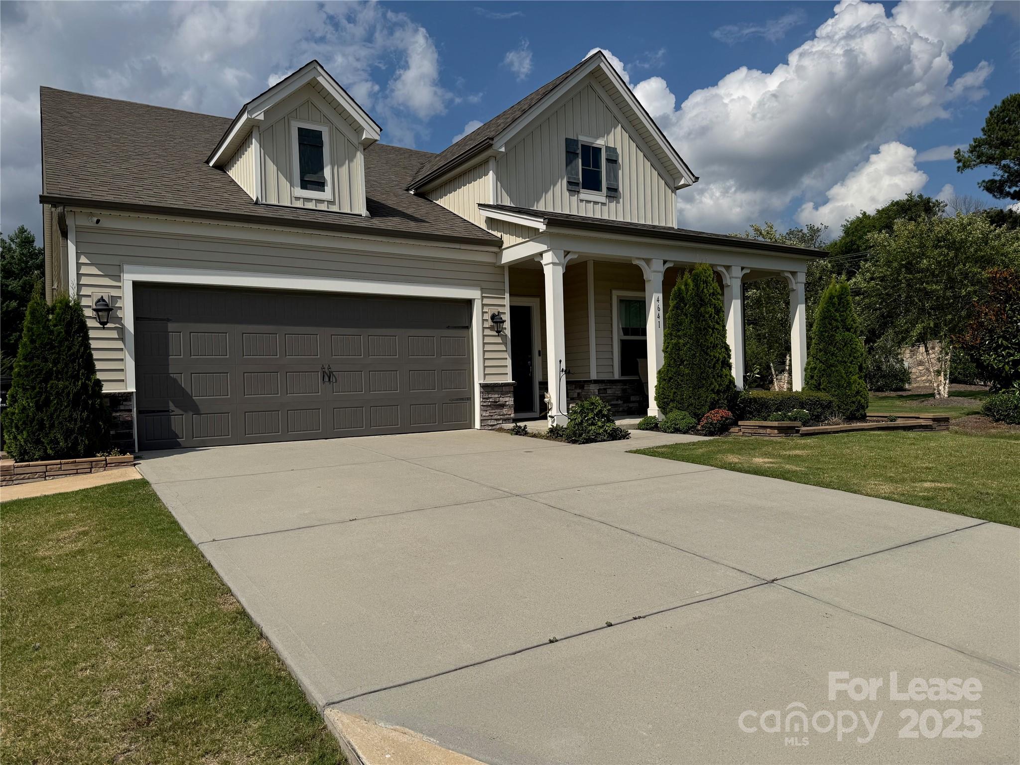 4641 Collingham Drive Property Photo 2