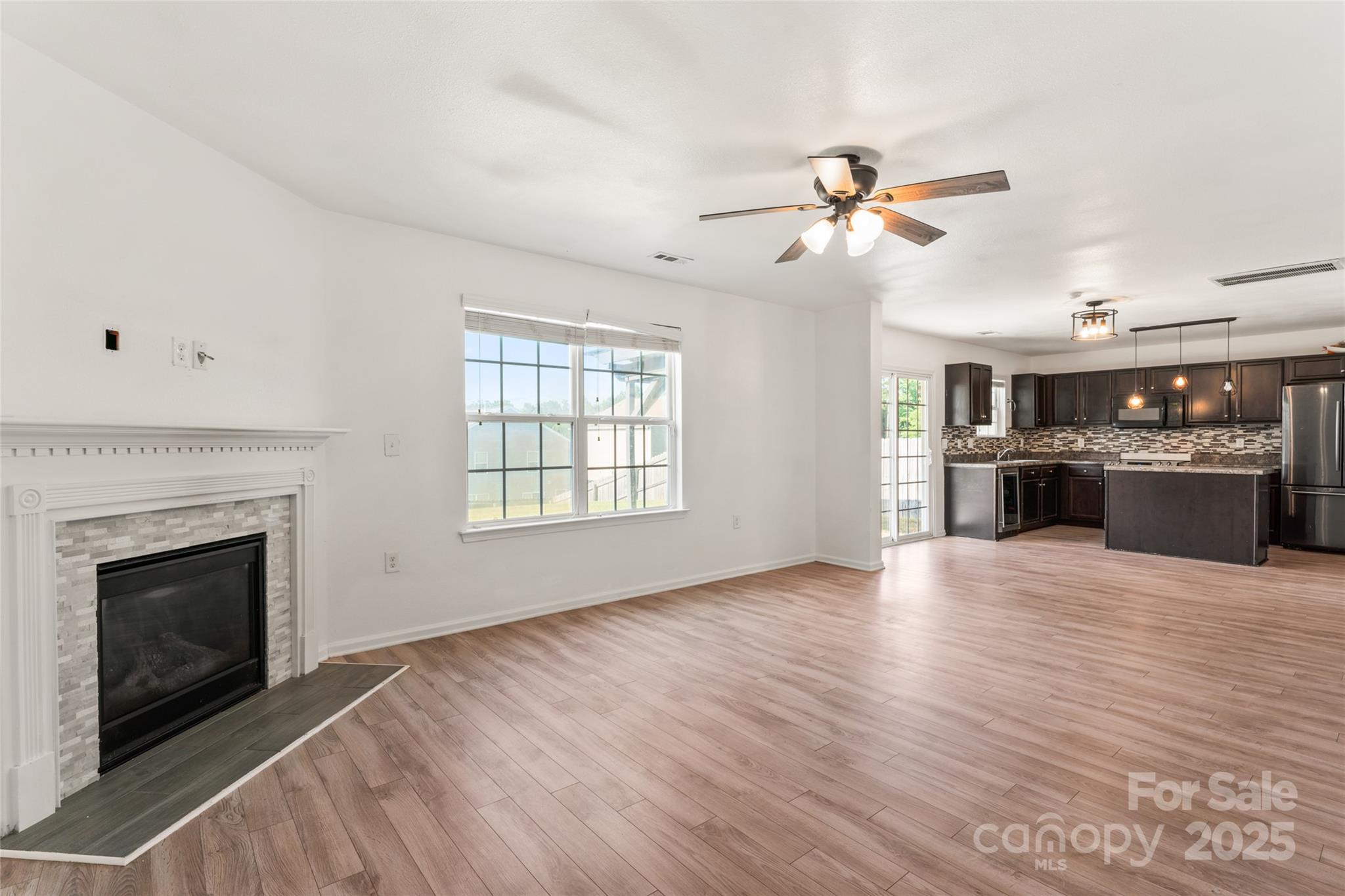 1813 Eastway Drive Property Photo 13