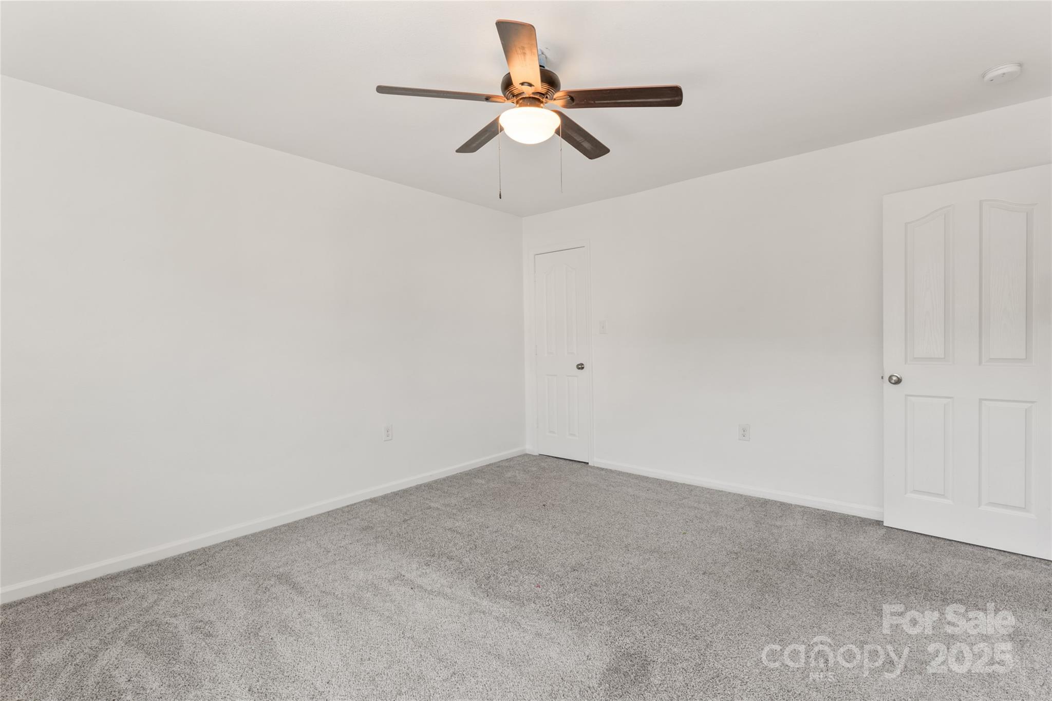 1813 Eastway Drive Property Photo 22