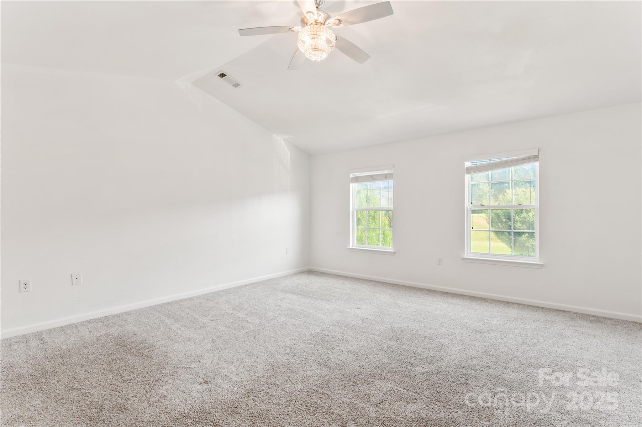 1813 Eastway Drive Property Photo 27