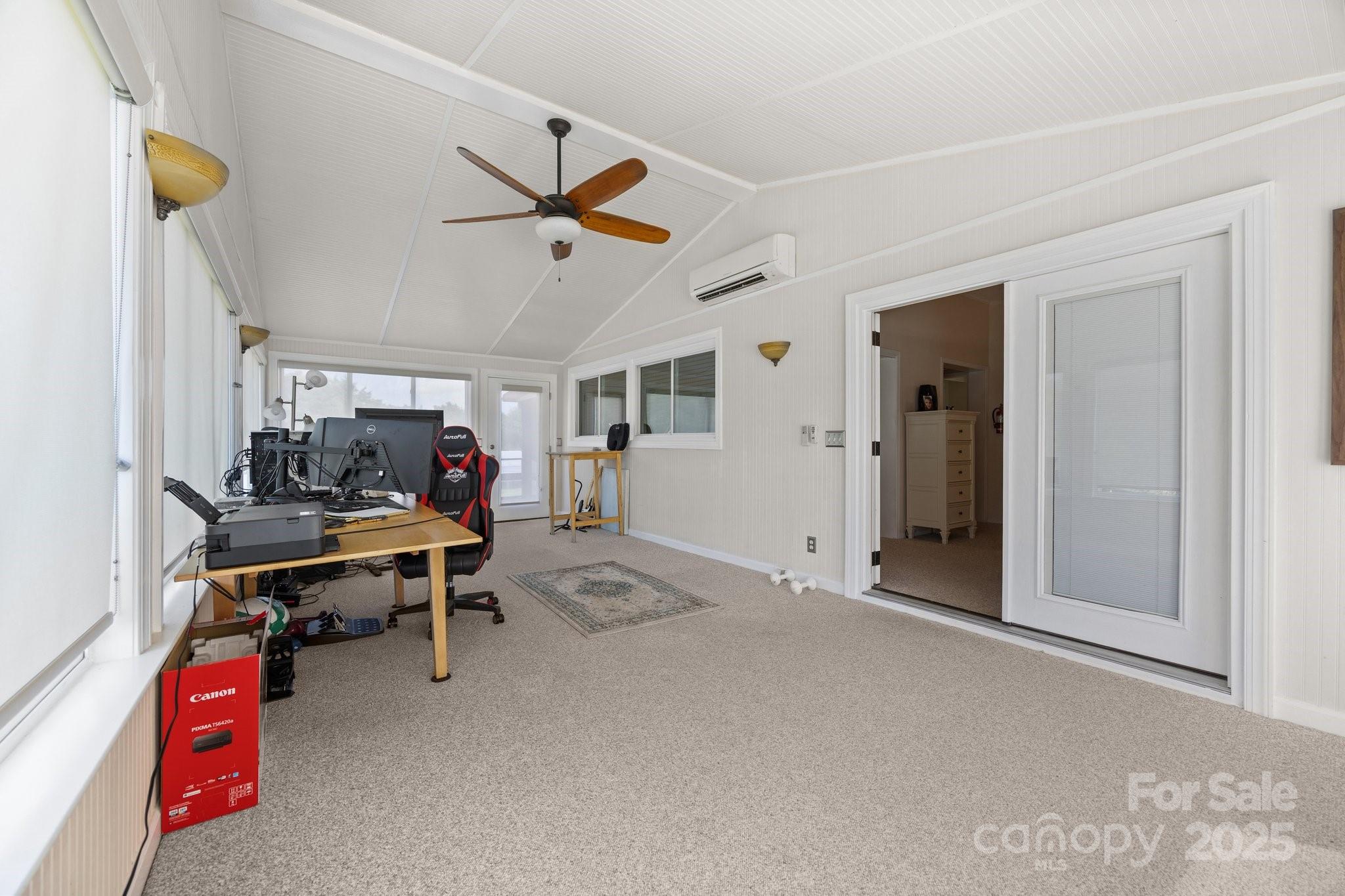 976 Howell Road Property Photo 19